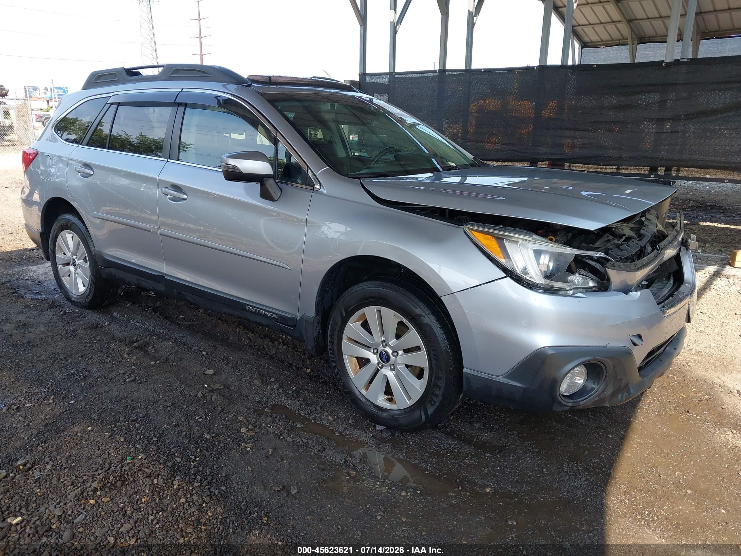 2017 Subaru Outback Premium, VIN 4S4BSAHC3H3204319 — Front end