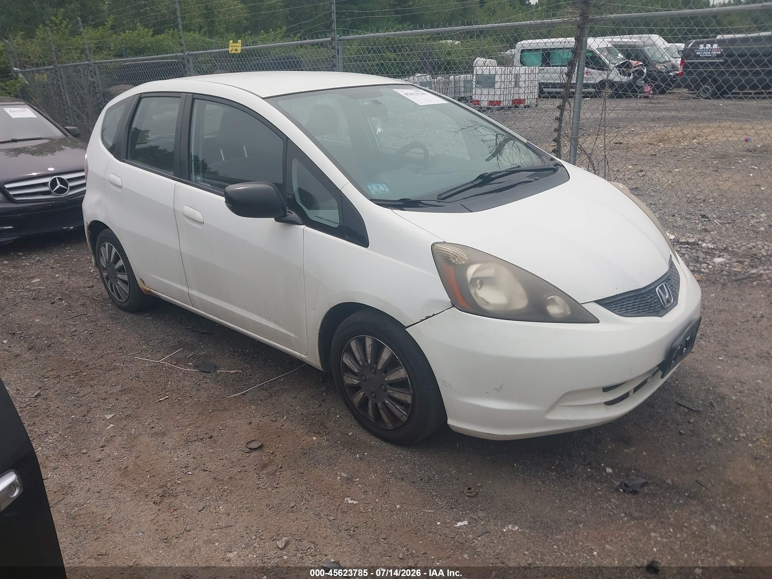 2011 Honda Fit, VIN JHMGE8H30BC005745 — Обычный износ