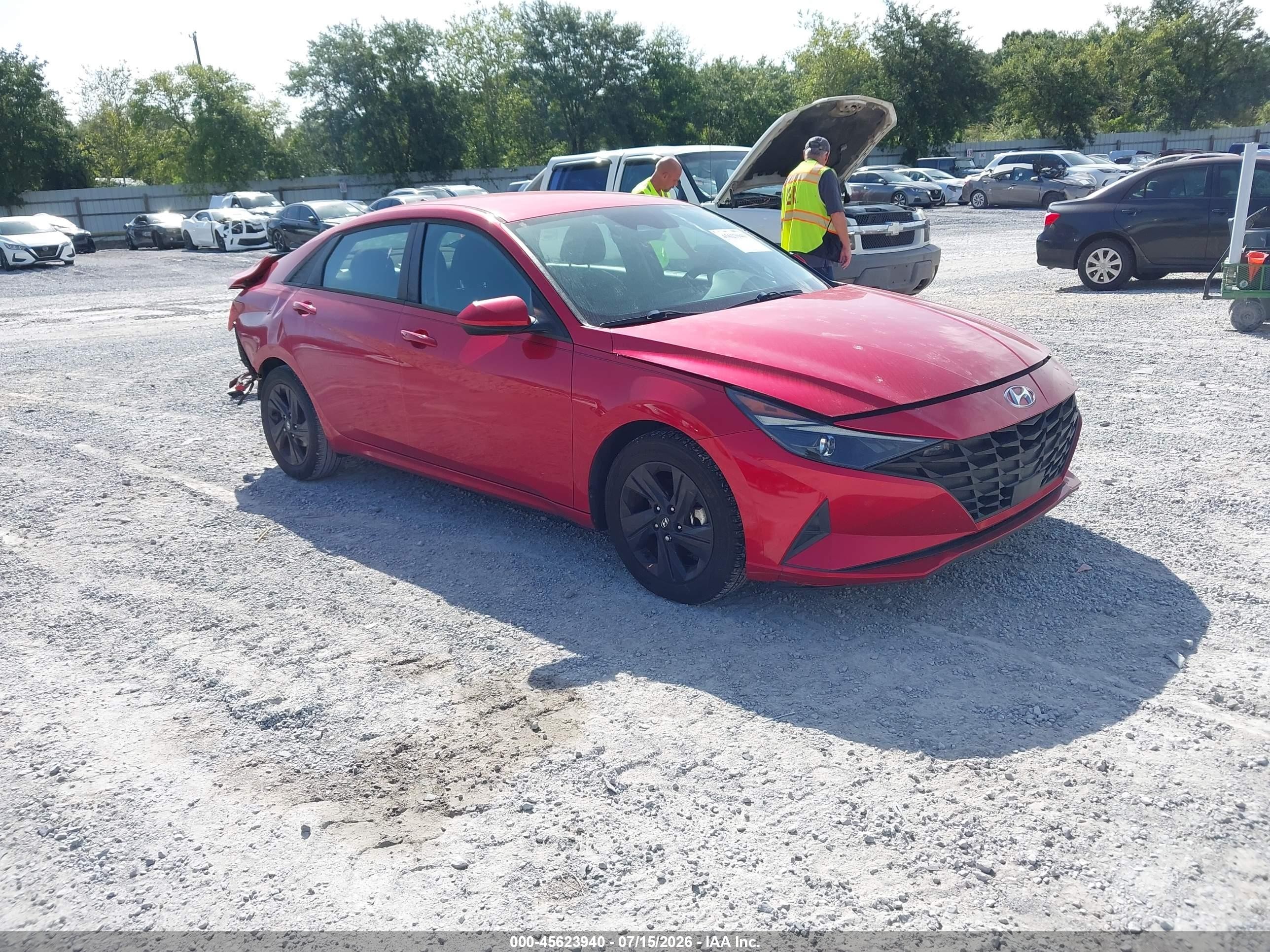 2022 Hyundai Elantra SEL, VIN 5NPLS4AG0NH060316 — Rear end