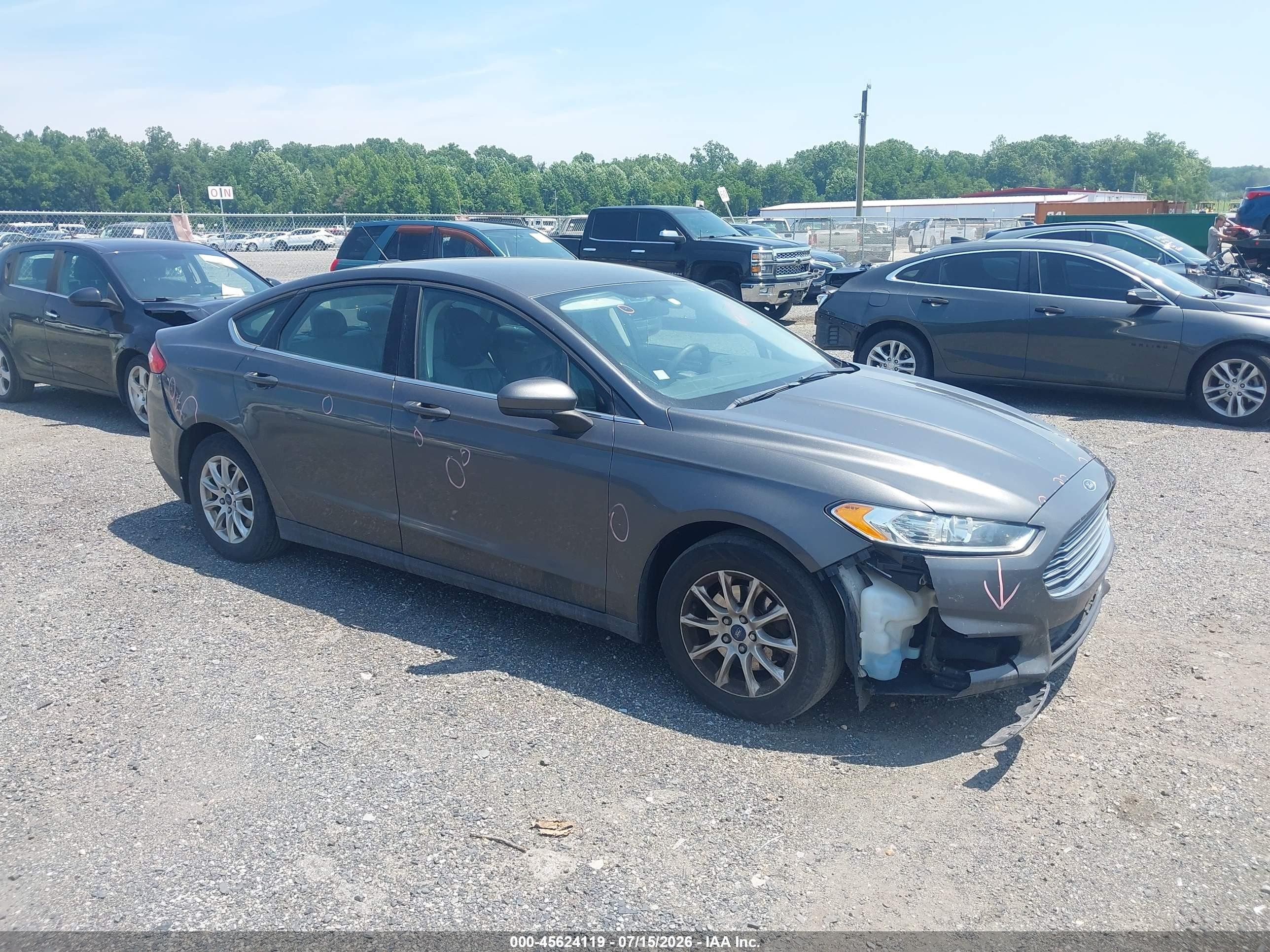 2015 Ford Fusion S, VIN 3FA6P0G73FR124321 — Rear end