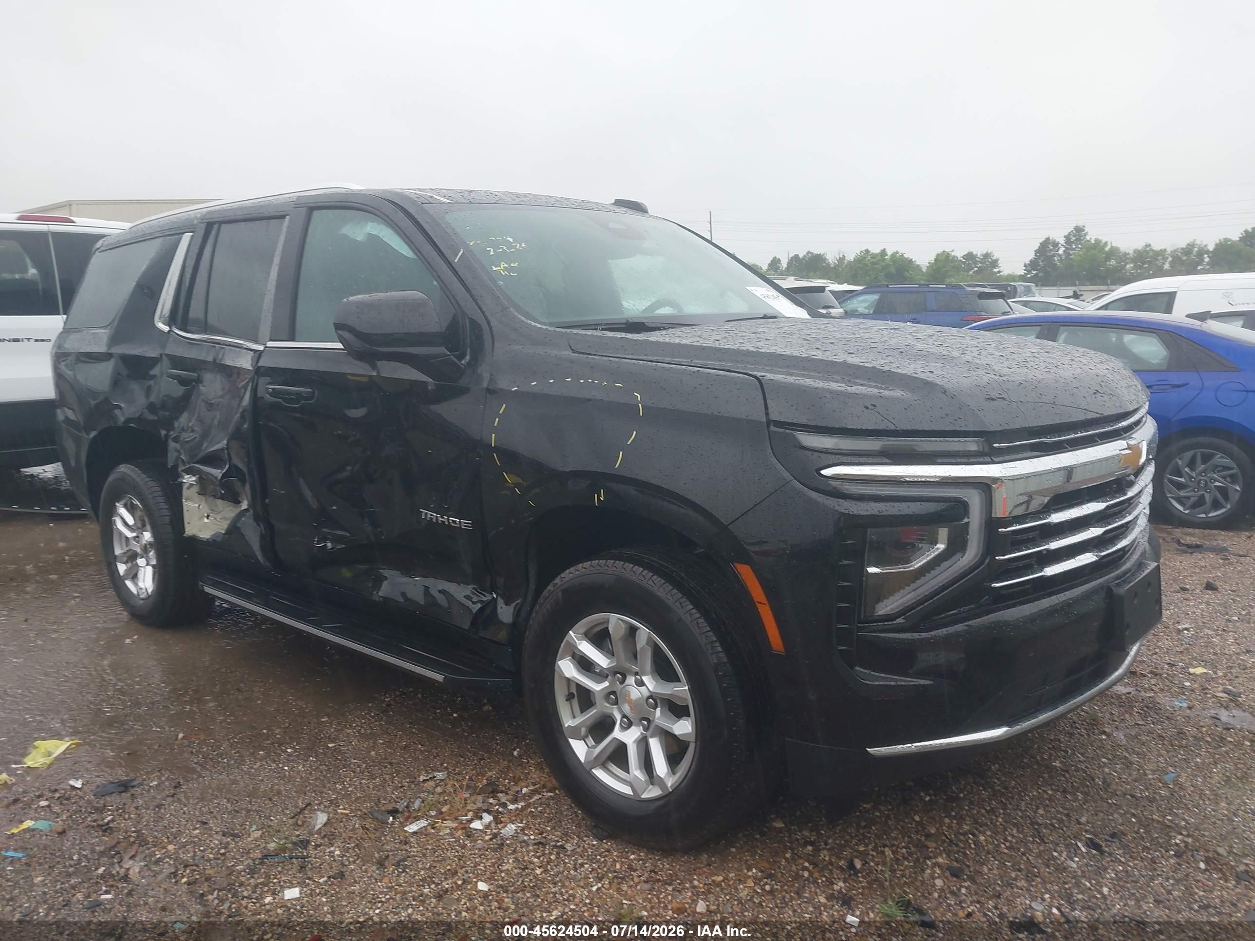 2026 Chevrolet Tahoe LT, VIN 1GNS5NKD0TR310521 — Бок
