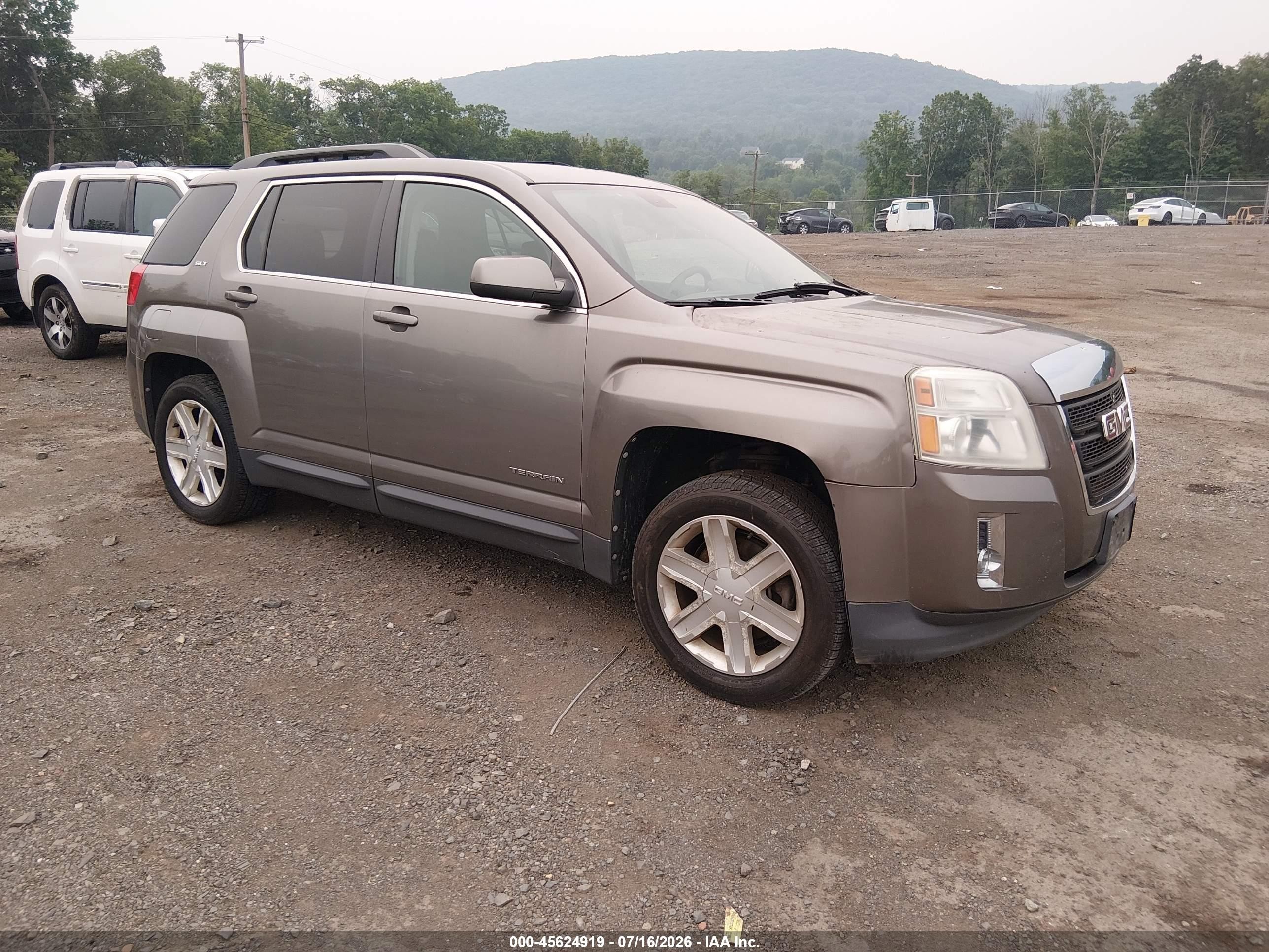 2011 GMC Terrain SLT-1, VIN 2CTALUEC1B6361418 — Rear end