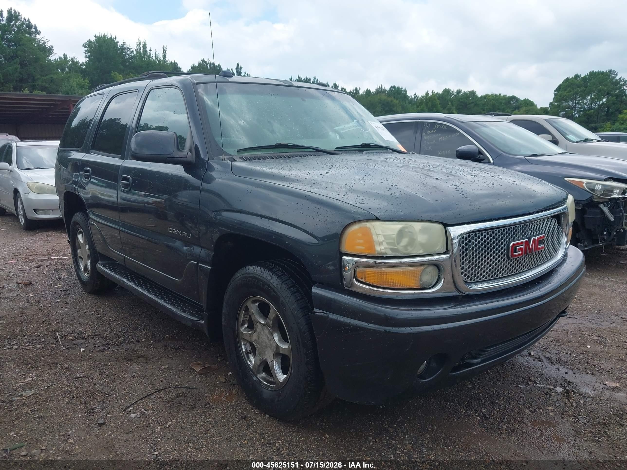 2004 GMC Yukon Denali, VIN 1GKEK63U24J152058 — Normal wear