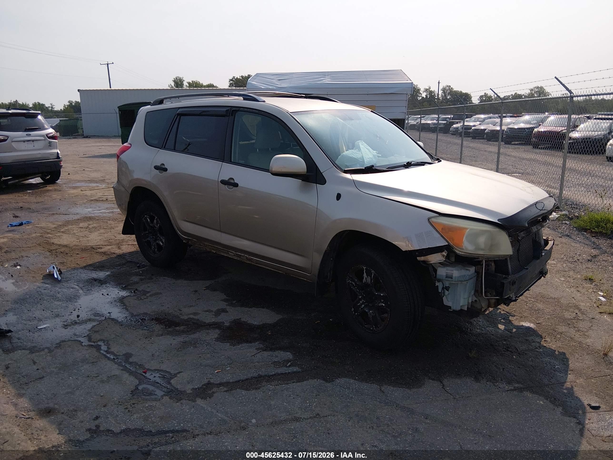 2008 Toyota RAV4, VIN JTMBD33V386056254 — Front end