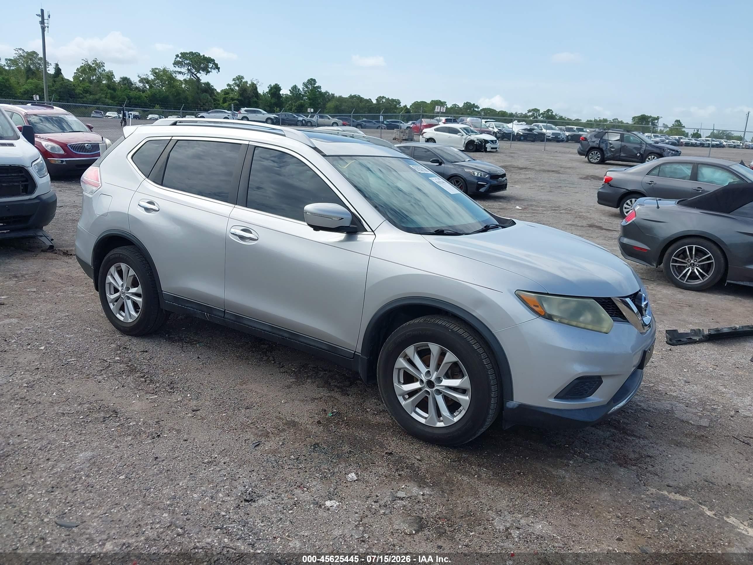 2014 Nissan Rogue SL, VIN 5N1AT2MT5EC871313 — Зад