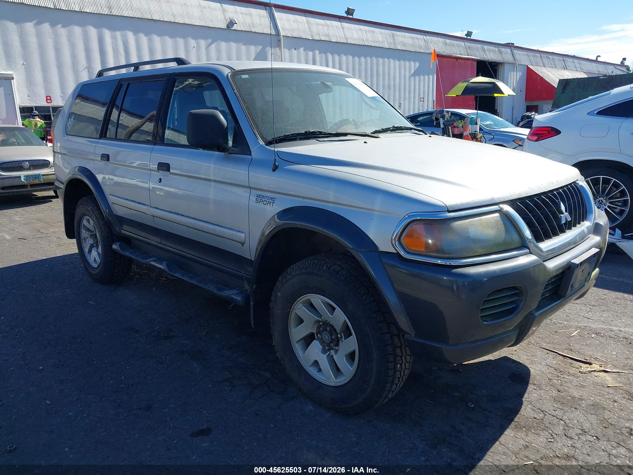 2002 Mitsubishi Montero Sport XLS, VIN JA4MT31R32J057520 — Normal wear