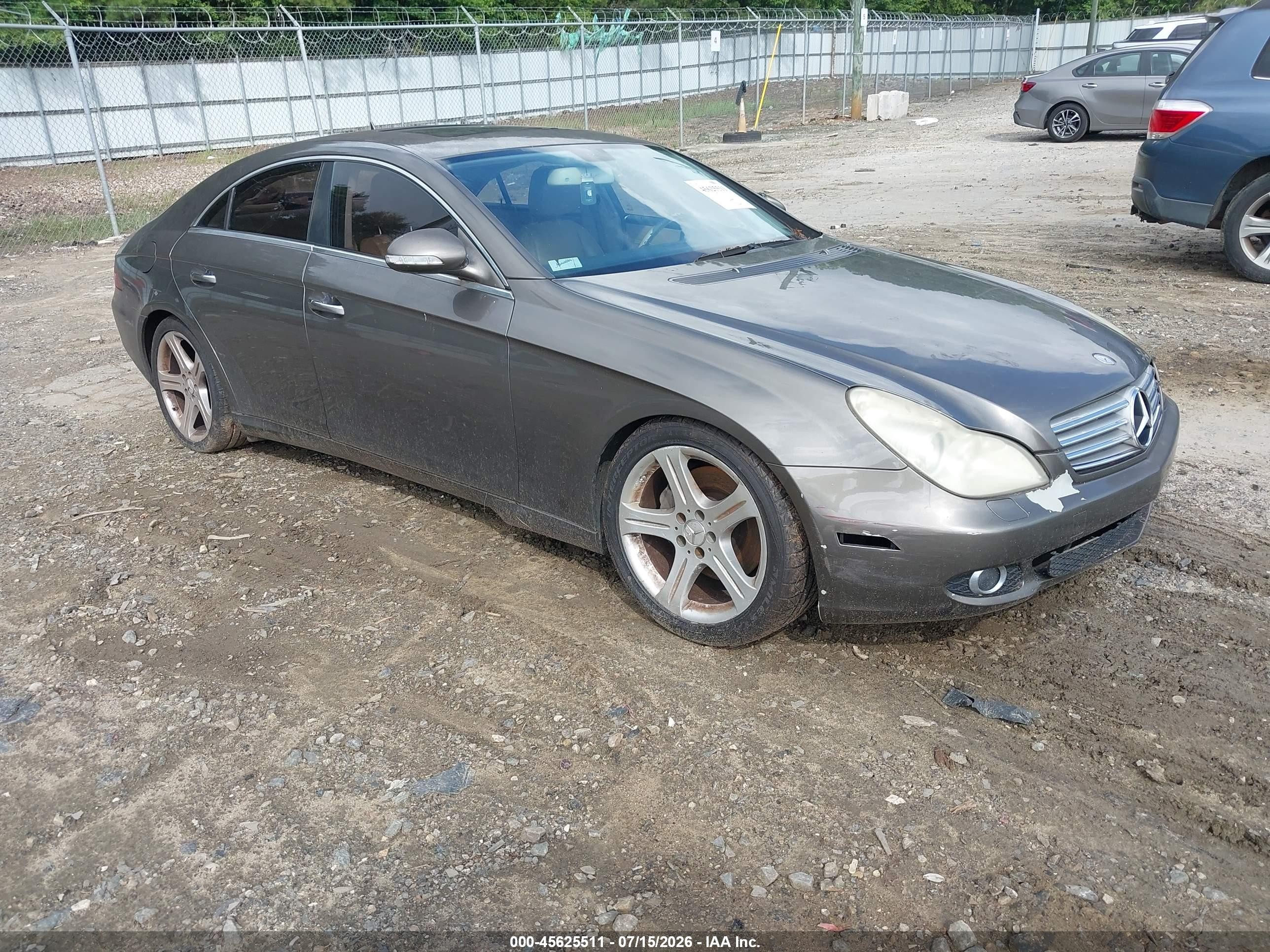 2007 Mercedes-Benz CLS 550, VIN WDDDJ72X87A097878 — Normal wear