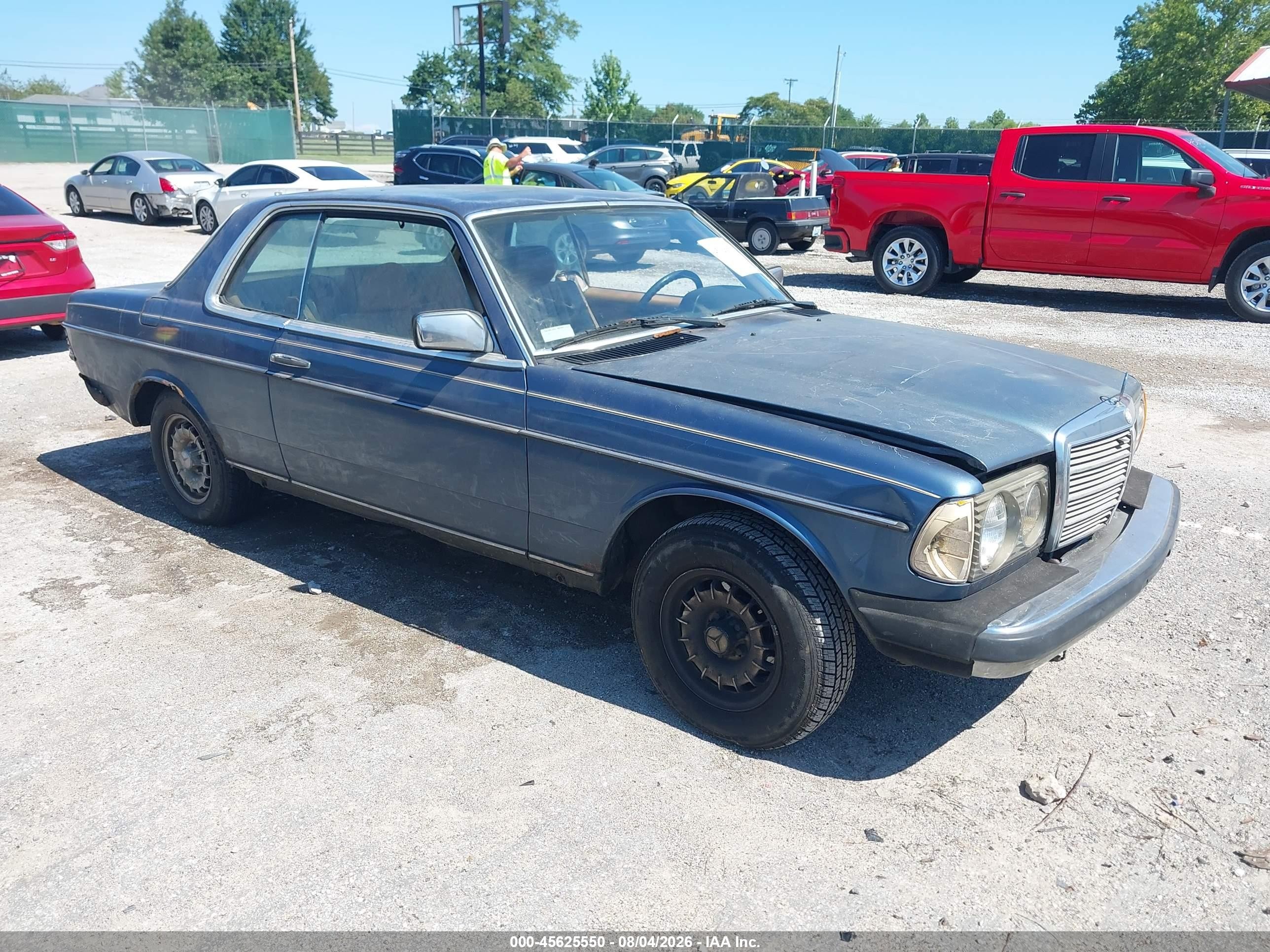 1984 Mercedes-Benz 300, VIN WDBAB53A3EA139006 — Normal wear
