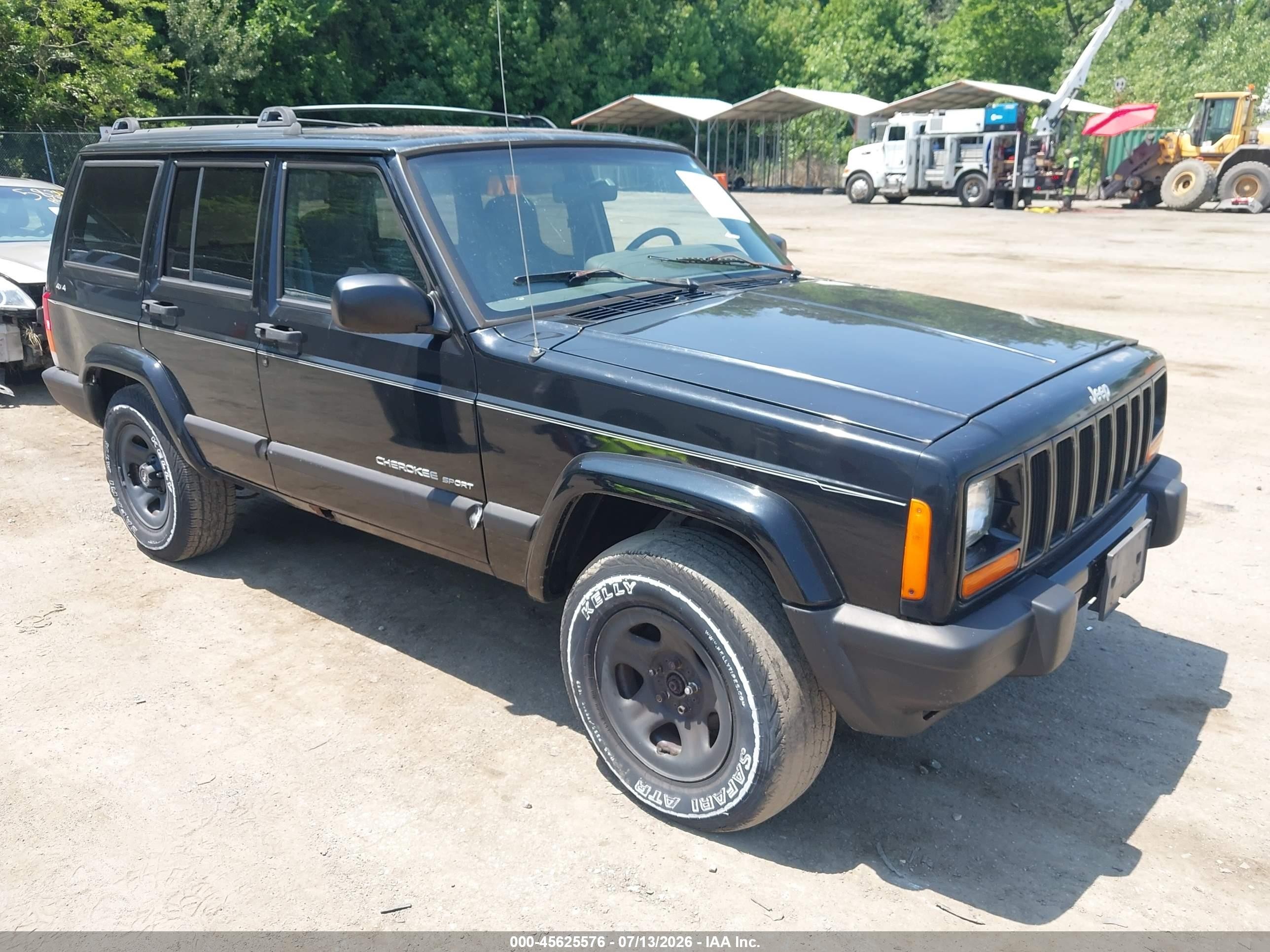 1999 Jeep Cherokee Sport, VIN 1J4FF68S9XL630183 — Normal wear