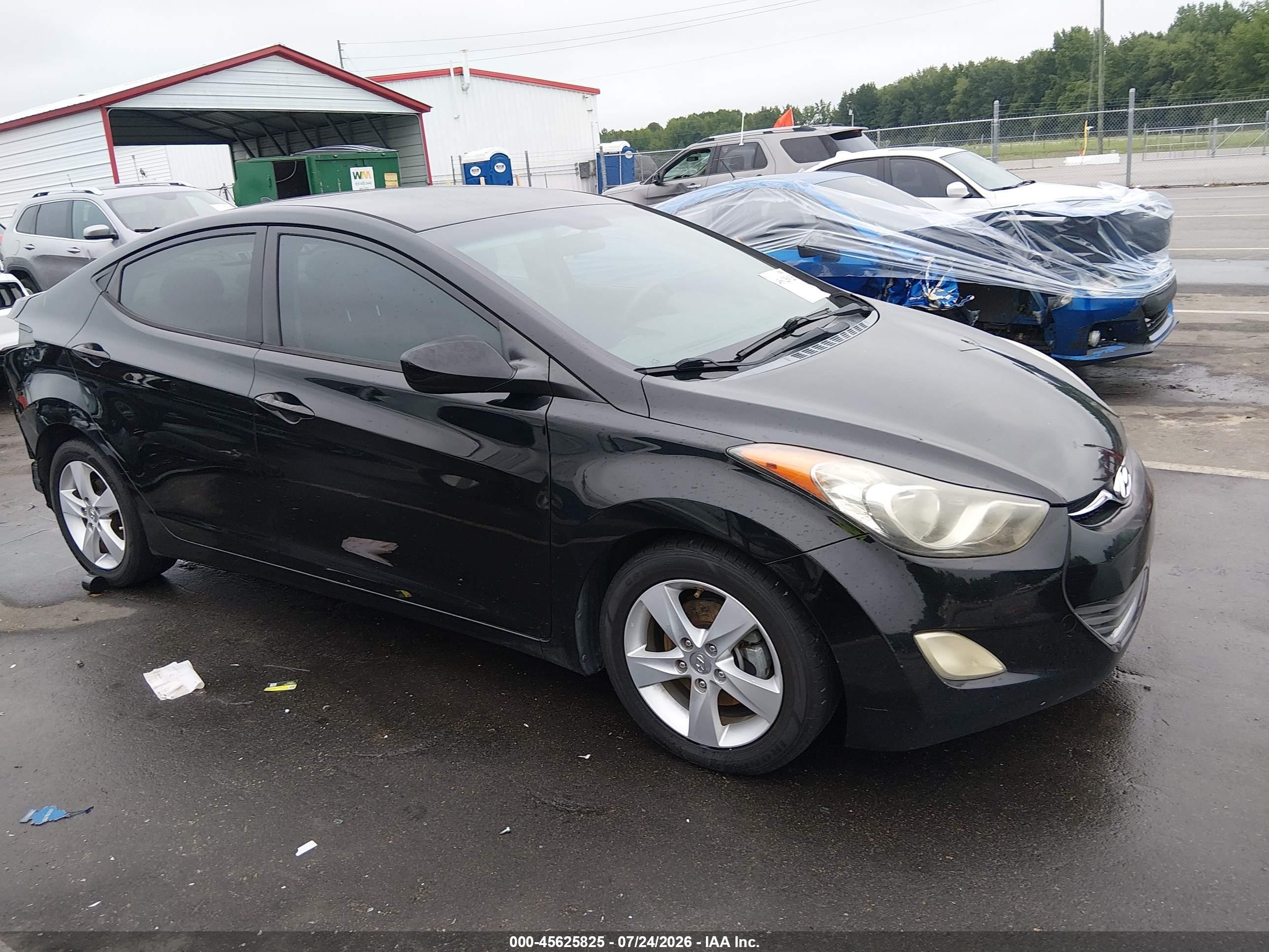 2013 Hyundai Elantra GLS, VIN 5NPDH4AE7DH309629 — Rear end