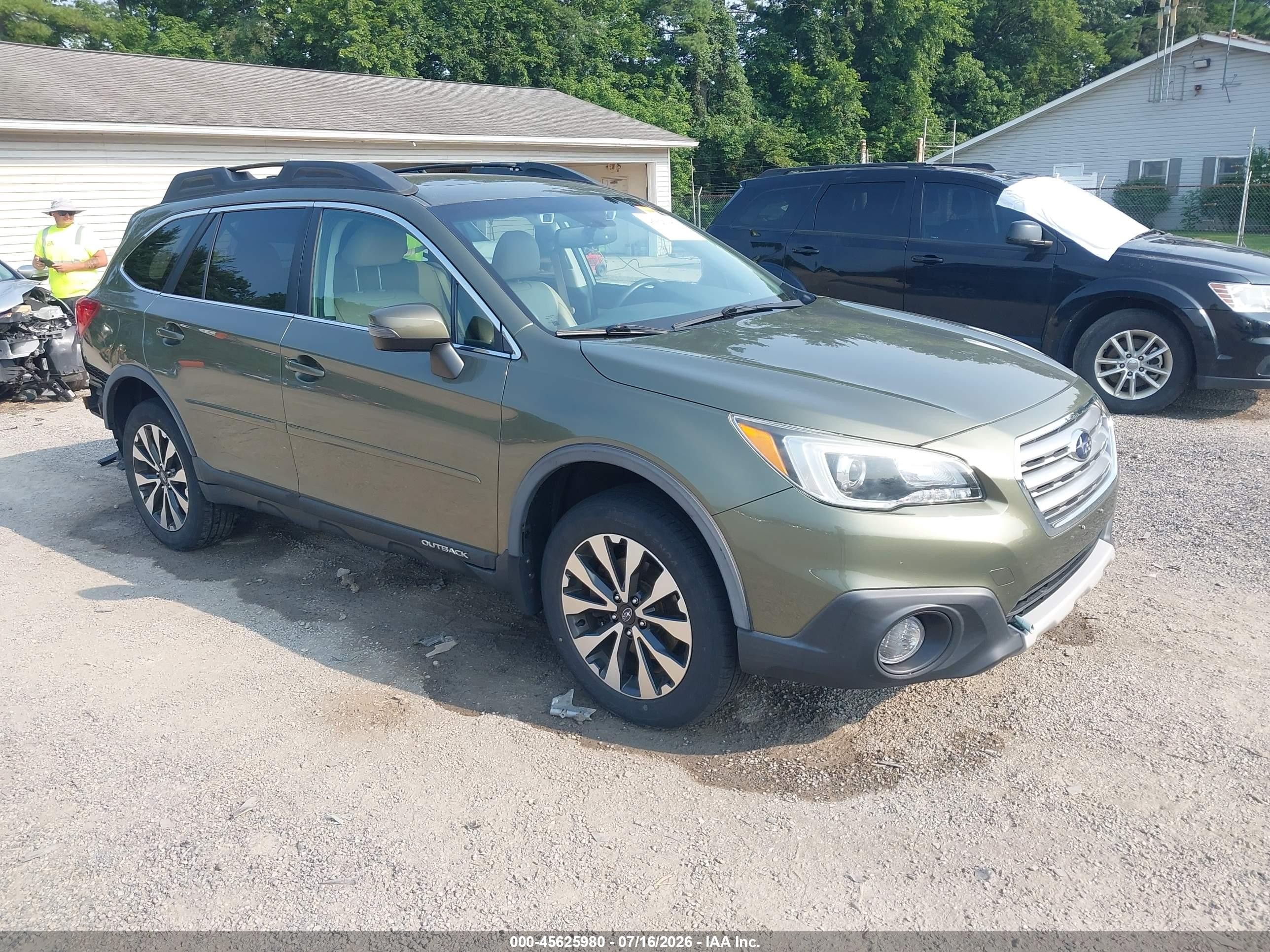 2016 Subaru Outback Limited, VIN 4S4BSENC7G3204866 — Rear end