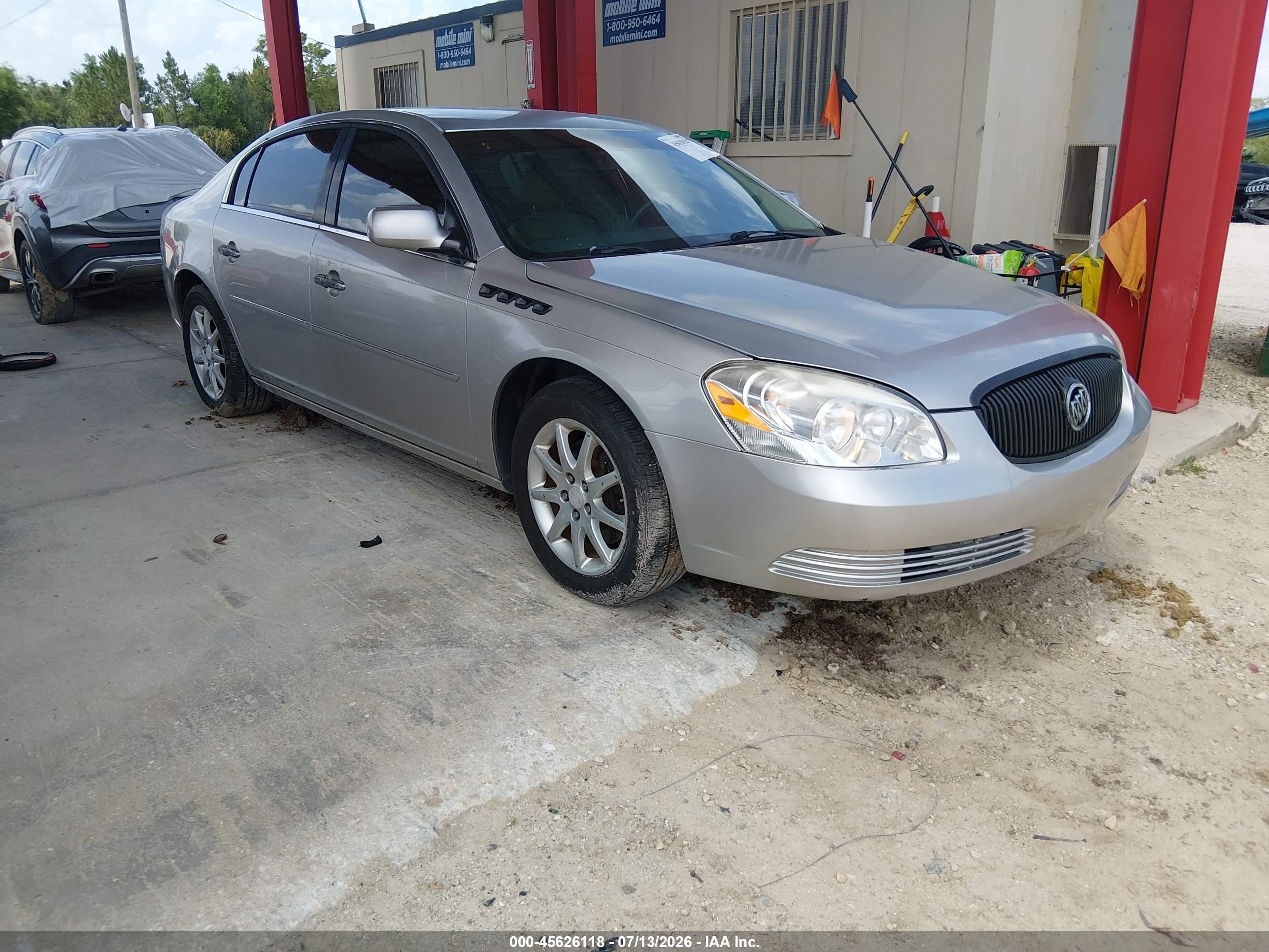 2006 Buick Lucerne CXL, VIN 1G4HR57Y76U162982 — Rear end