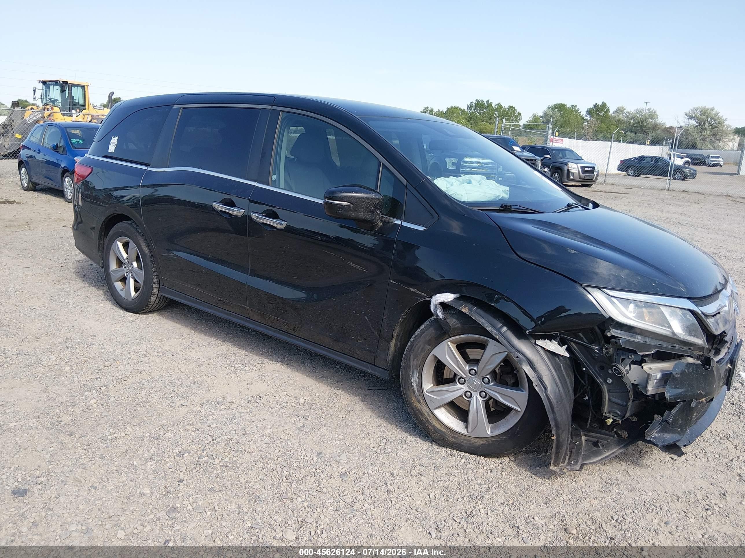 2020 Honda Odyssey EX, VIN 5FNRL6H5XLB050993 — Front end
