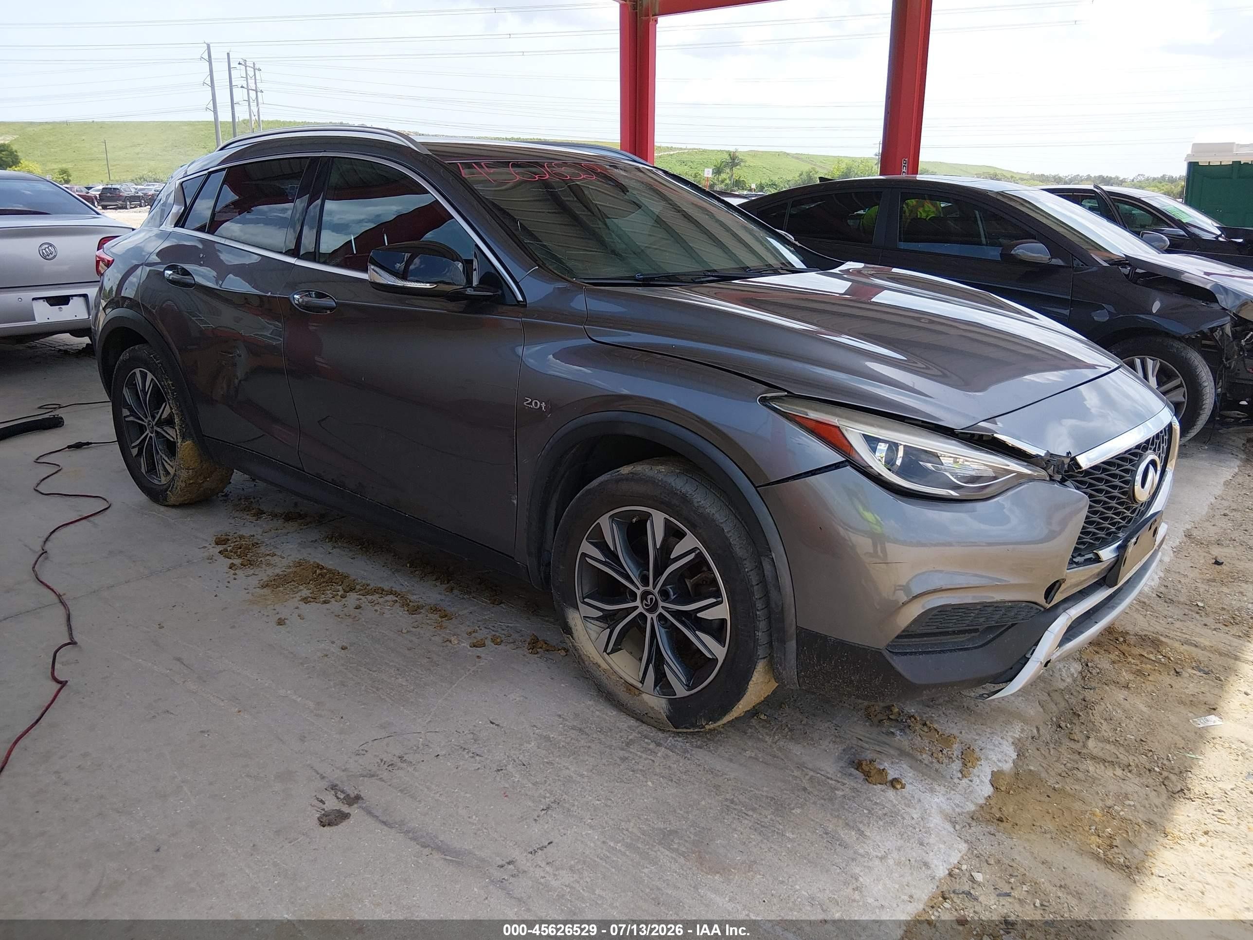 2018 Infiniti QX30 Luxury, VIN SJKCH5CR6JA061004 — All over