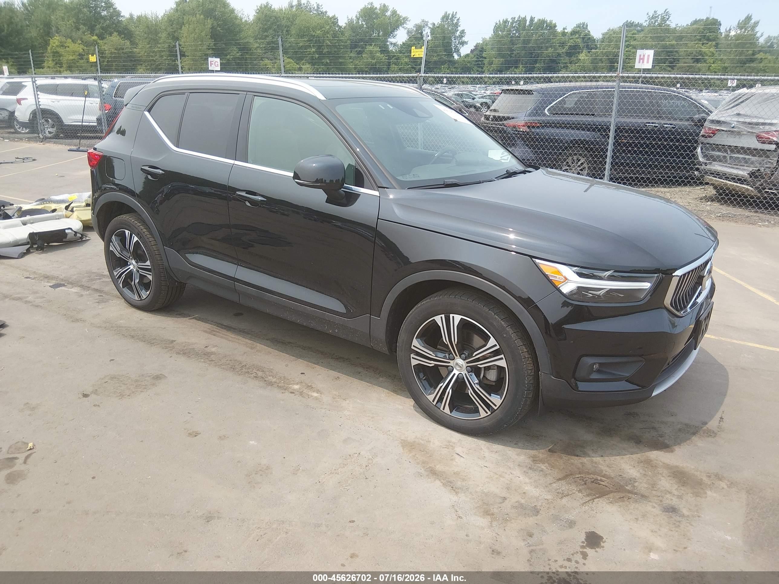 2020 Volvo XC40 Inscription, VIN YV4162UL9L2332785 — Water / flood