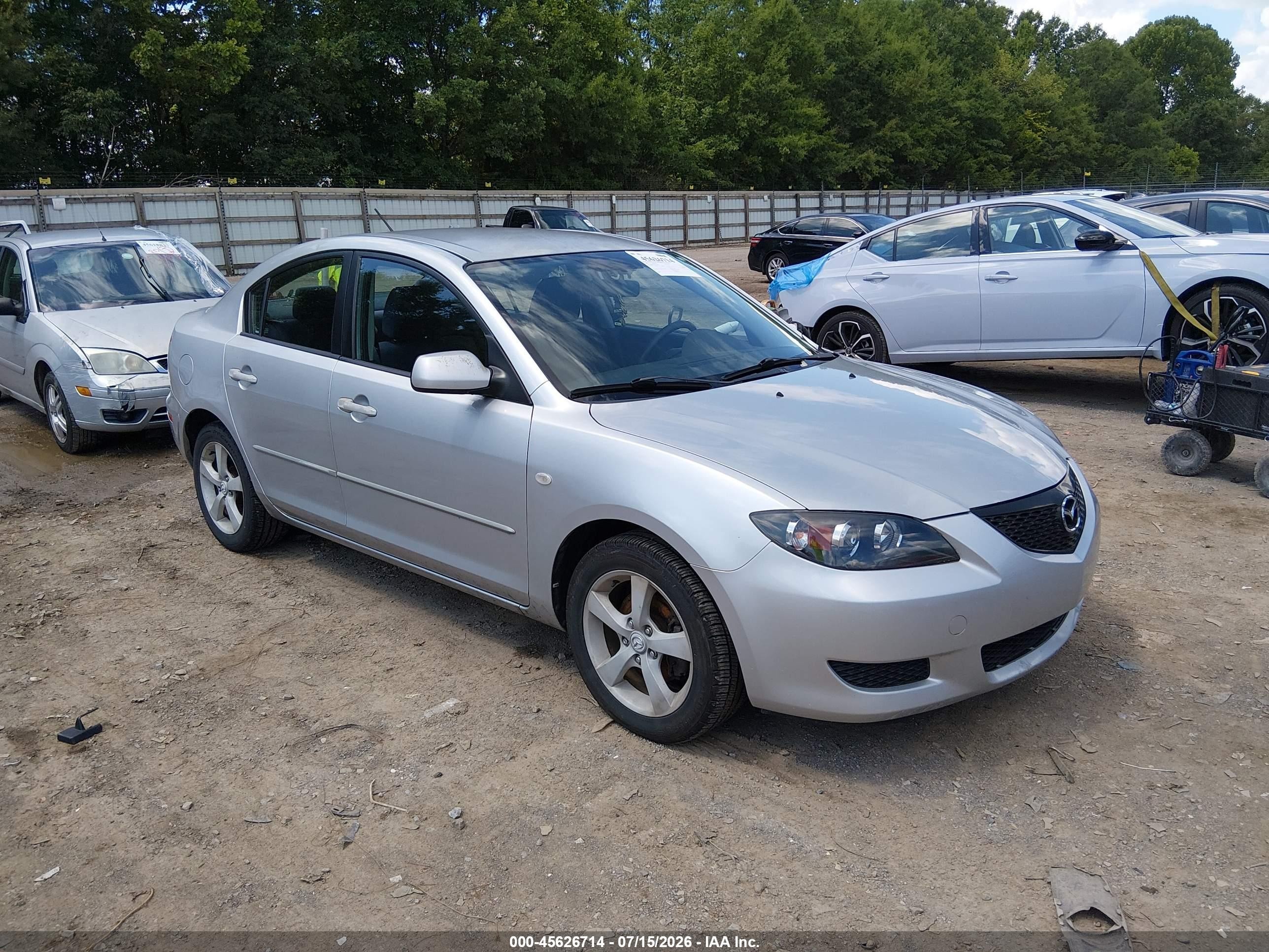 2005 Mazda 3 i, VIN JM1BK12F951306058 — Normal wear