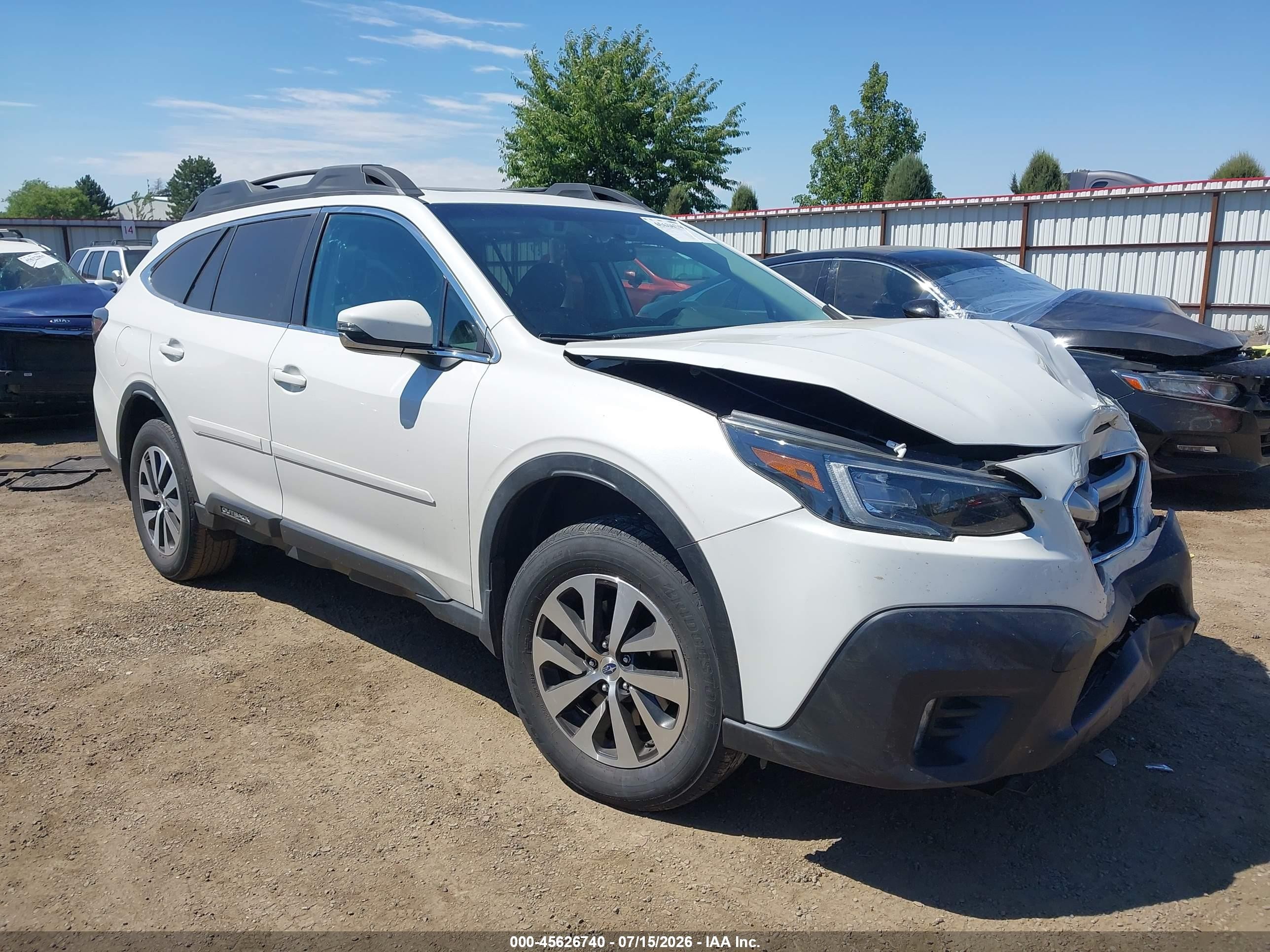 2020 Subaru Outback Premium, VIN 4S4BTAECXL3258100 — Front end