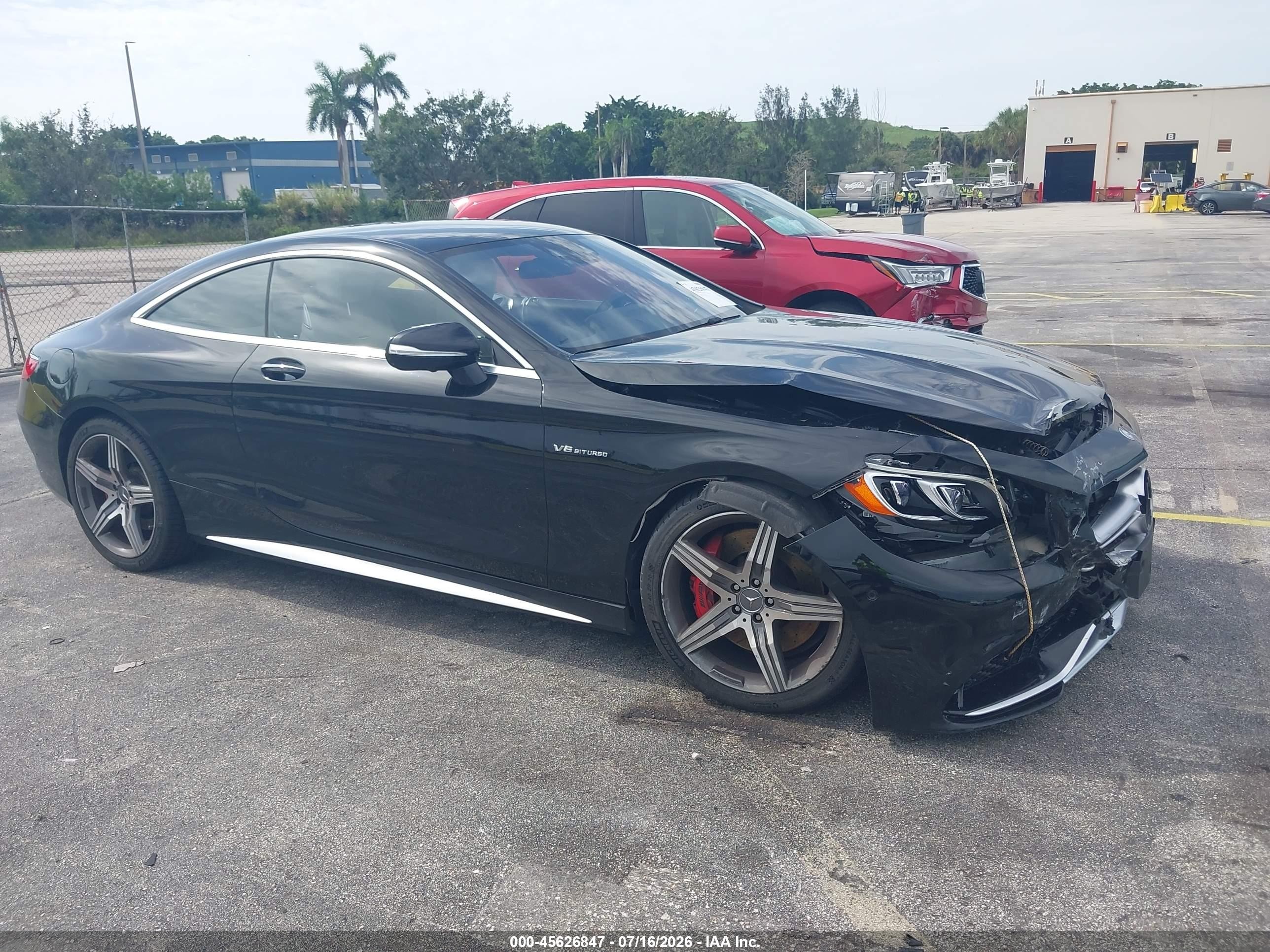 2016 Mercedes-Benz S 63 AMG, VIN WDDXJ7JB6GA012099 — Front end