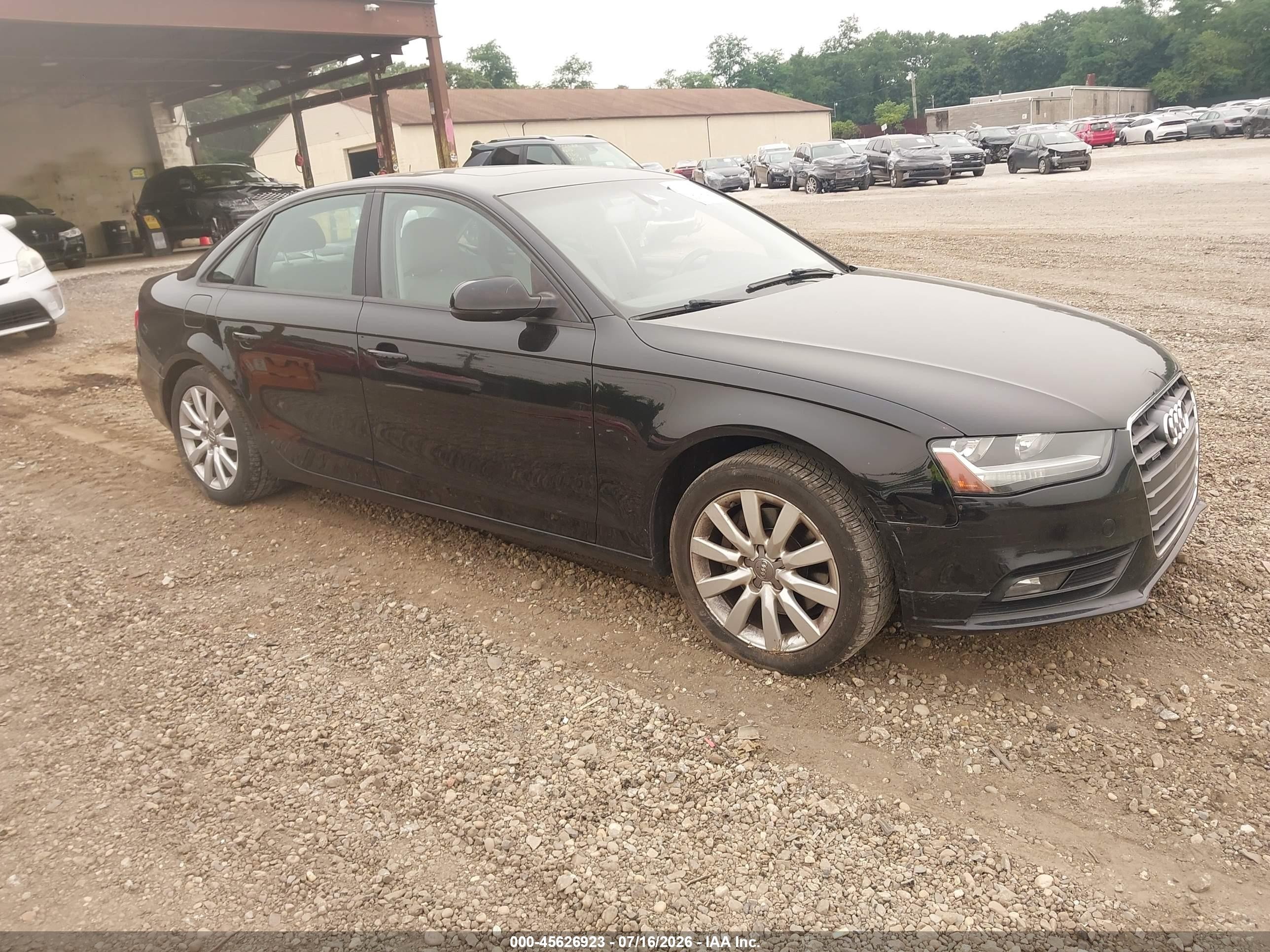 2013 Audi A4 Premium, VIN WAUBFAFL8DN032683 — Side