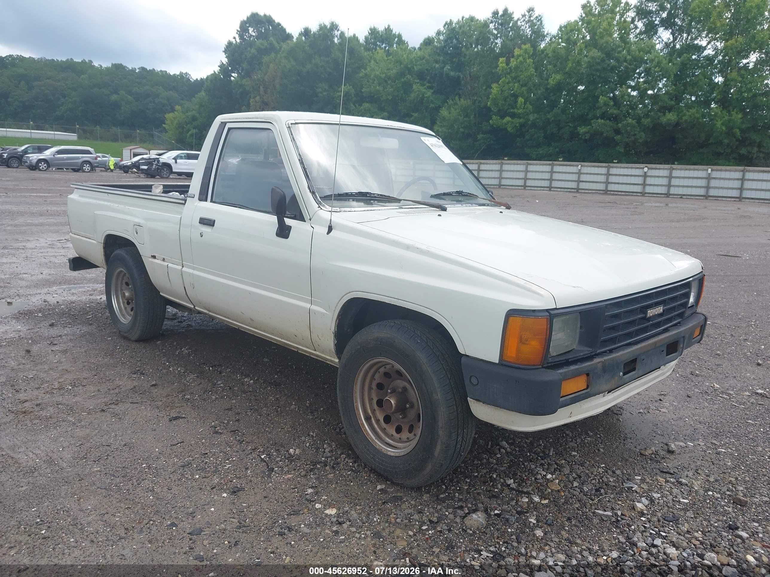 1985 Toyota Pickup, VIN JT4RN50R3F0088989 — Normal wear