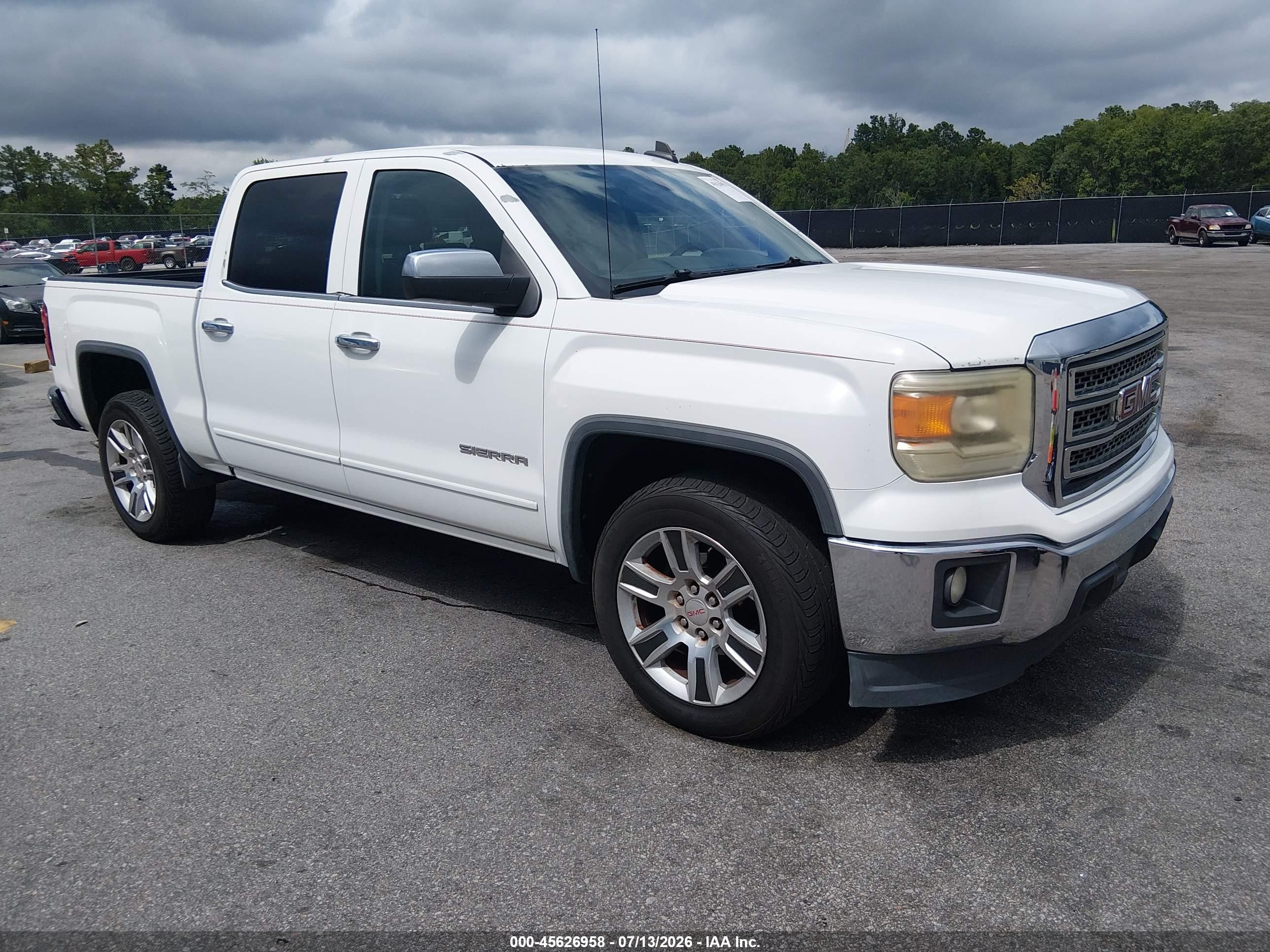 2015 GMC Sierra 1500 SLE, VIN 3GTP1UEC4FG148100 — Rear end