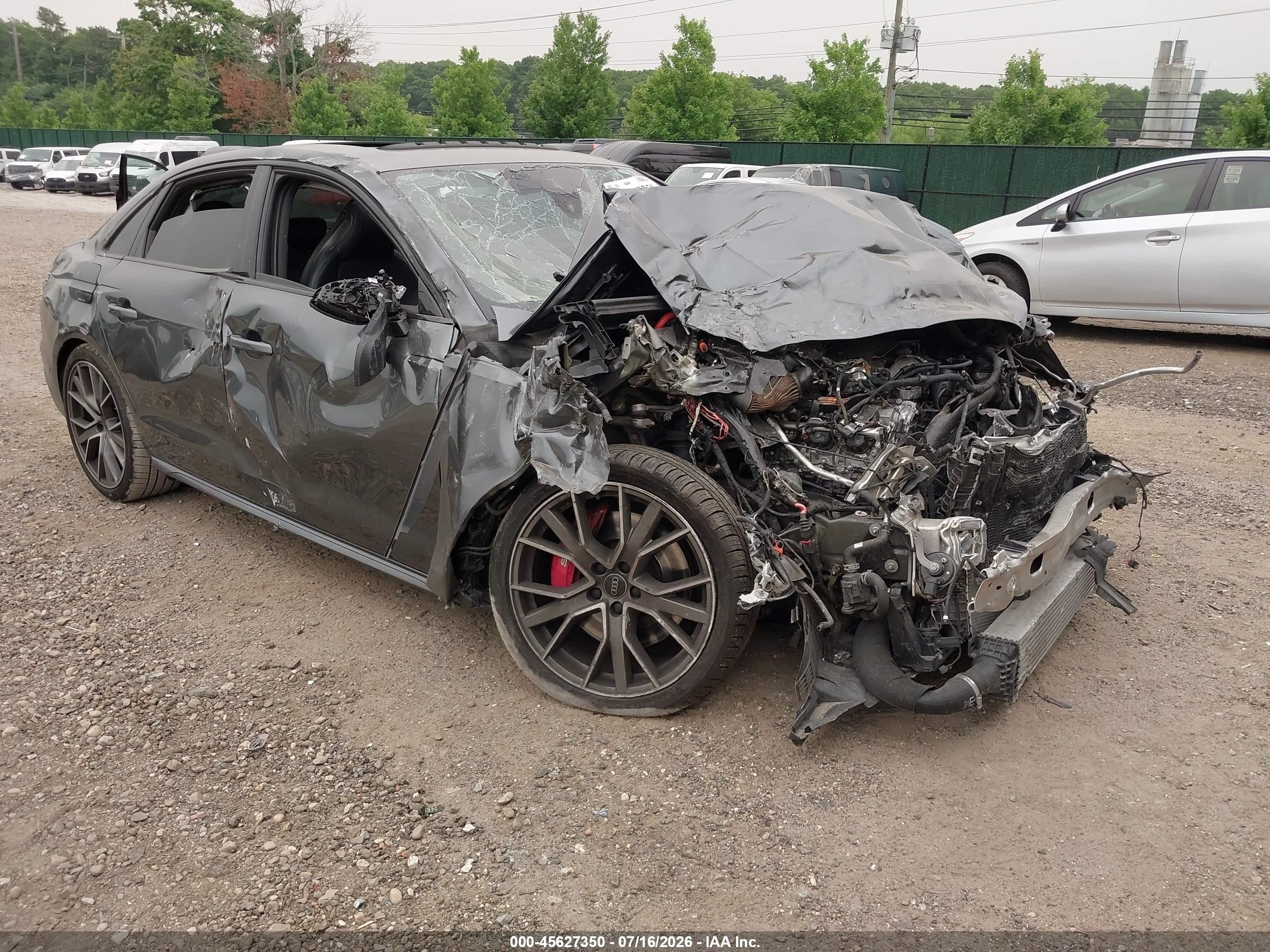 2022 Audi S4 Prestige, VIN WAUC4BF47NA031722 — Front end