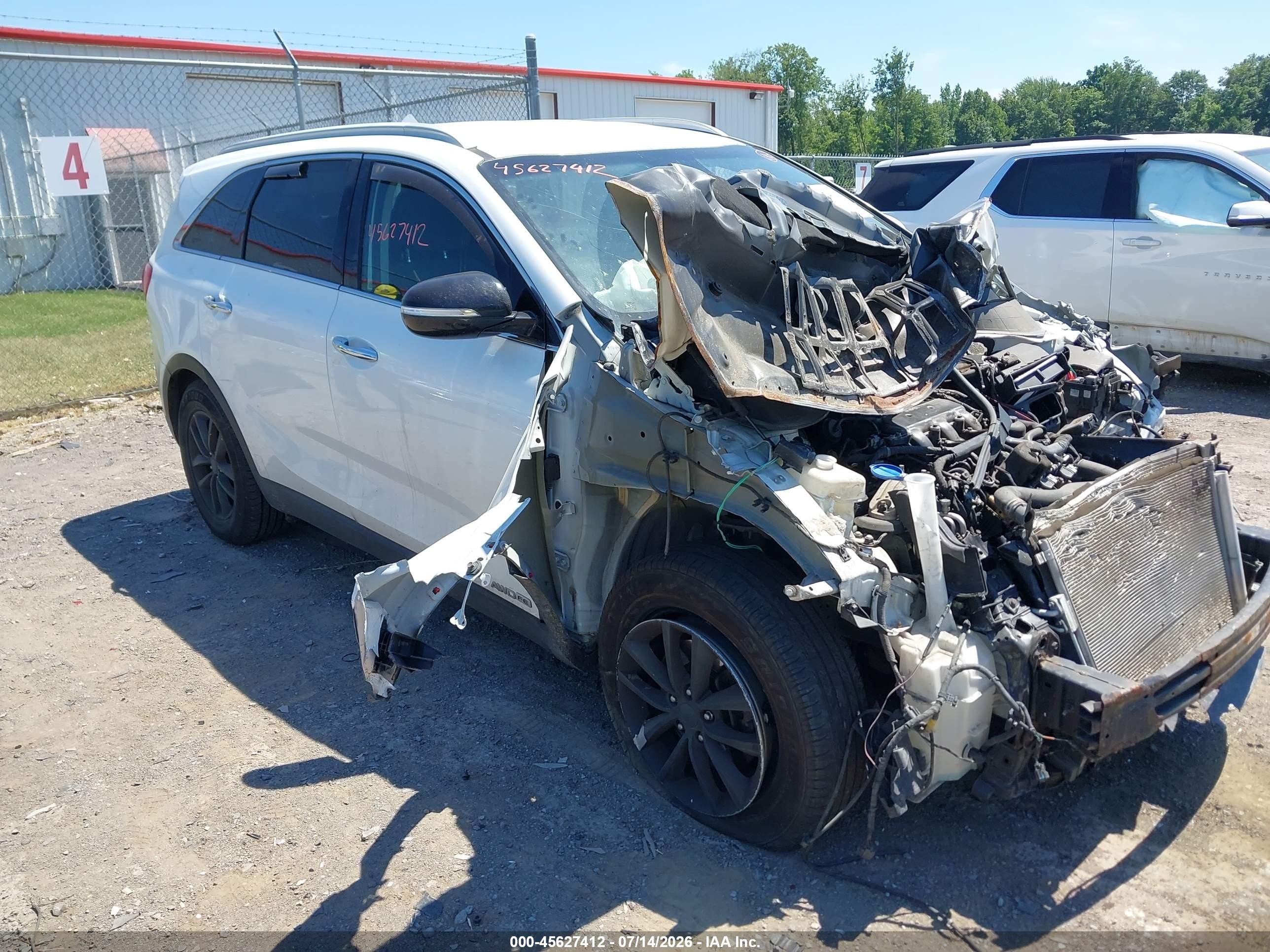 2017 Kia Sorento LX, VIN 5XYPGDA55HG226942 — Front end