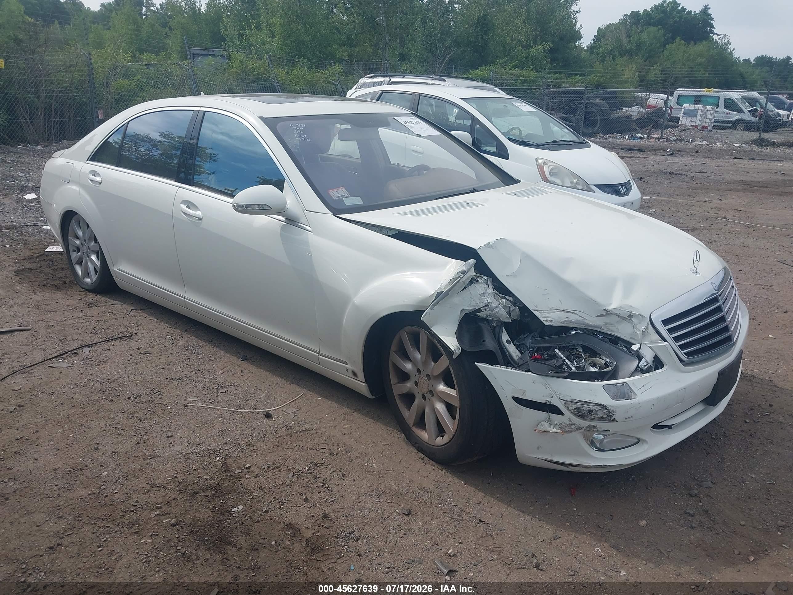 2008 Mercedes-Benz S 550, VIN WDDNG86X38A177769 — Front end
