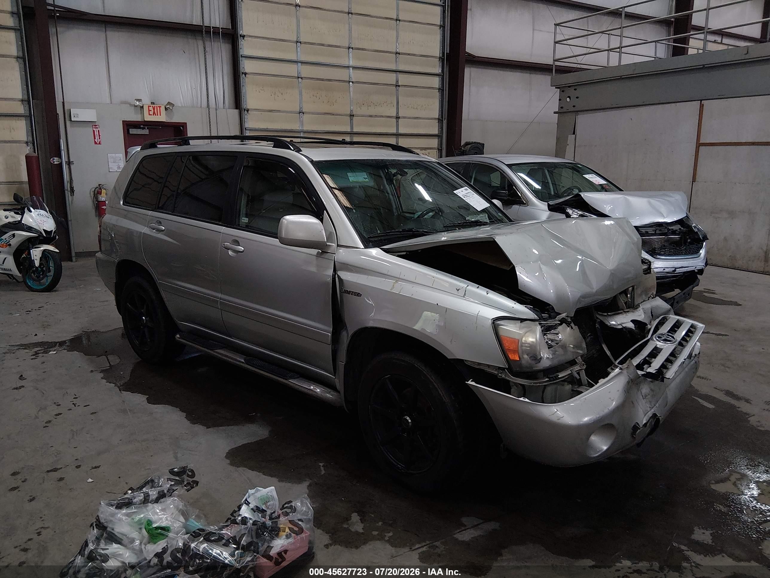 2006 Toyota Highlander w/3rd Row, VIN JTEEP21A660143043 — Front end