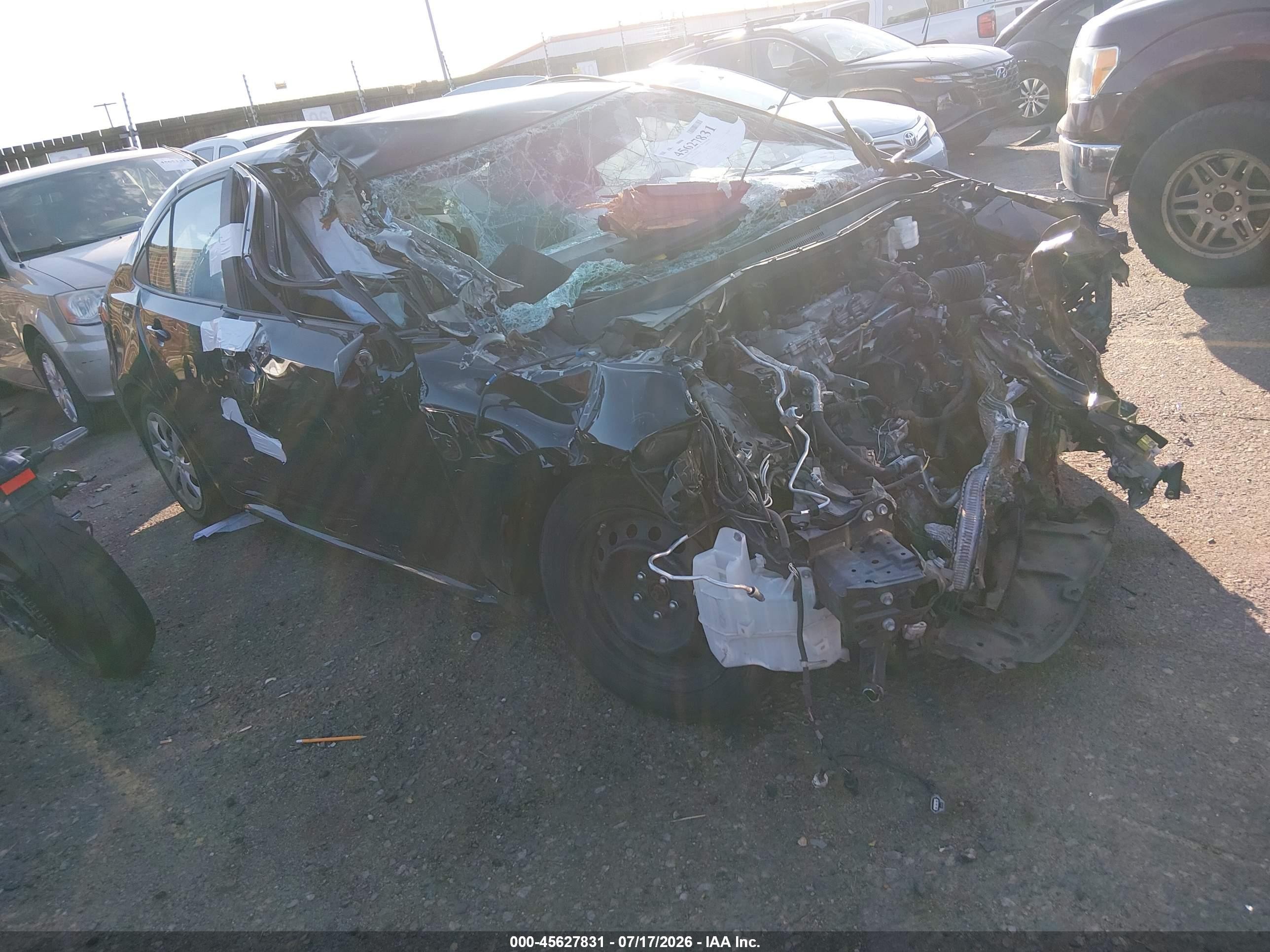 2021 Toyota Corolla LE, VIN 5YFEPMAE4MP268595 — Rollover
