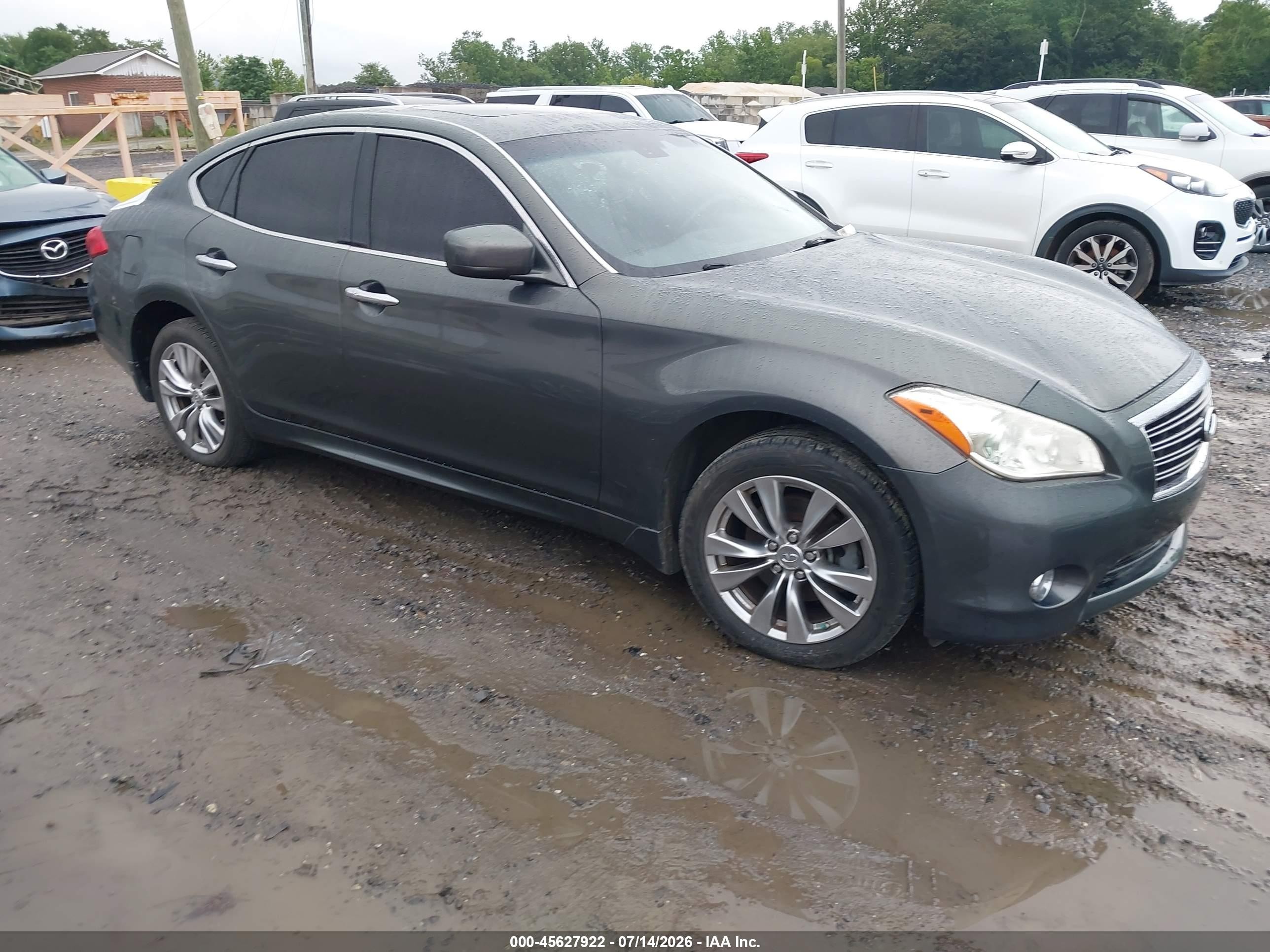 2012 Infiniti M, VIN JN1BY1AR3CM394999 — Rear end