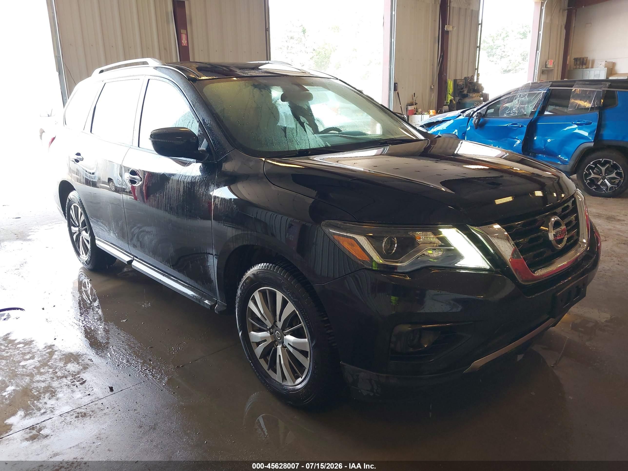 2020 Nissan Pathfinder S, VIN 5N1DR2AM6LC627305 — Normal wear