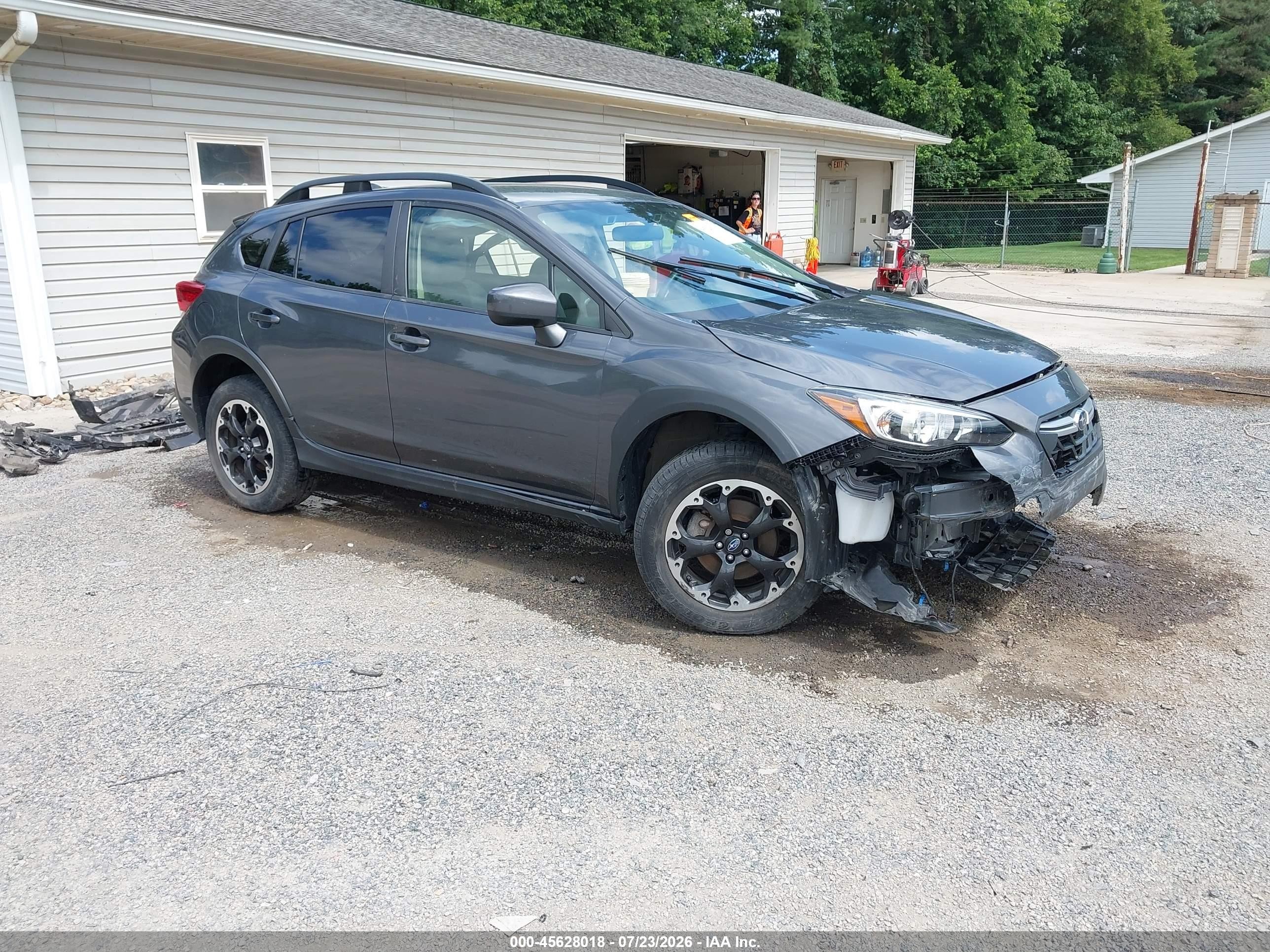 2023 Subaru Crosstrek Premium, VIN JF2GTAPC4P8296553 — Бок