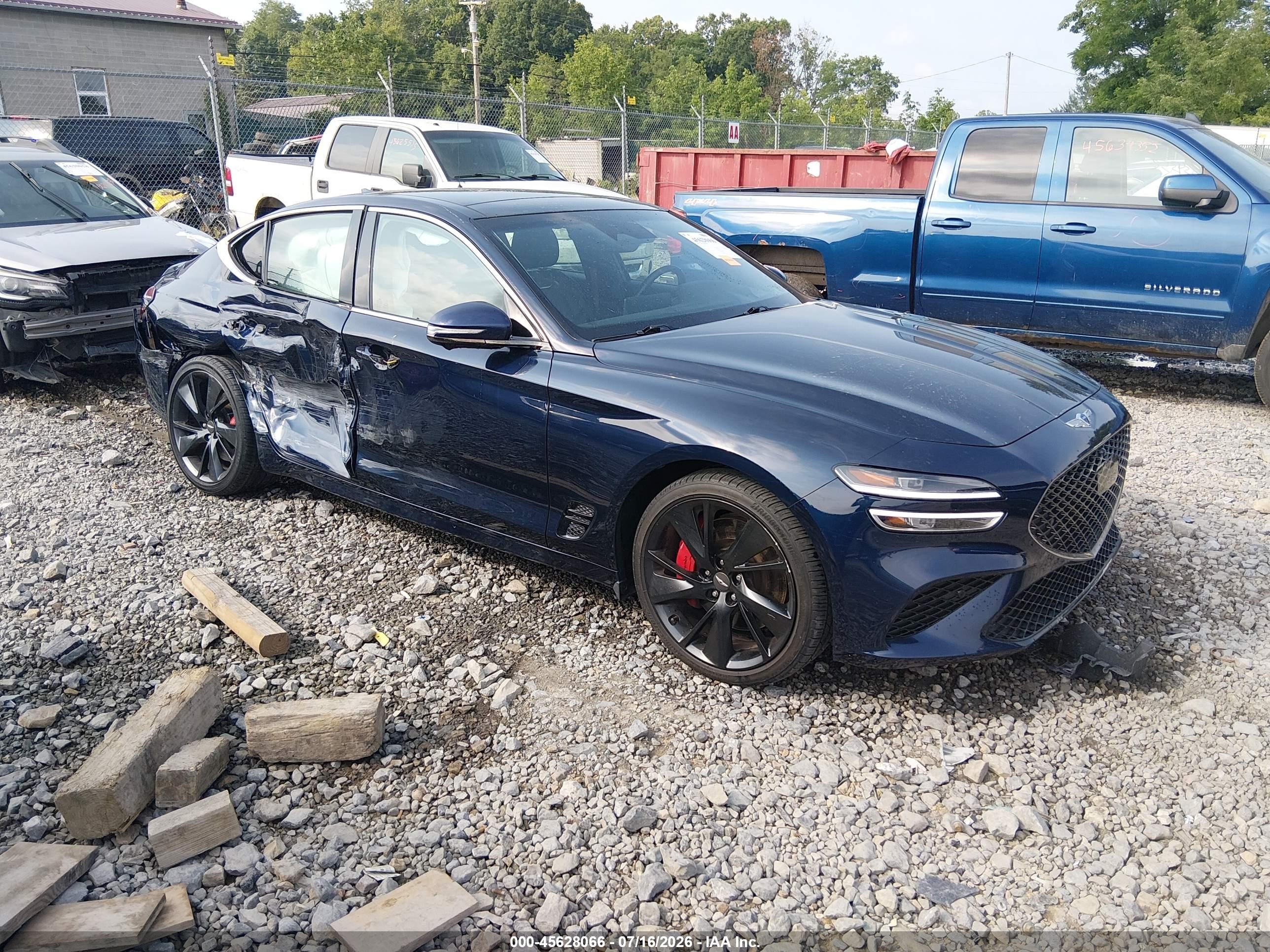 2022 Genesis G70 3.3T, VIN KMTG54TE2NU083477 — Side