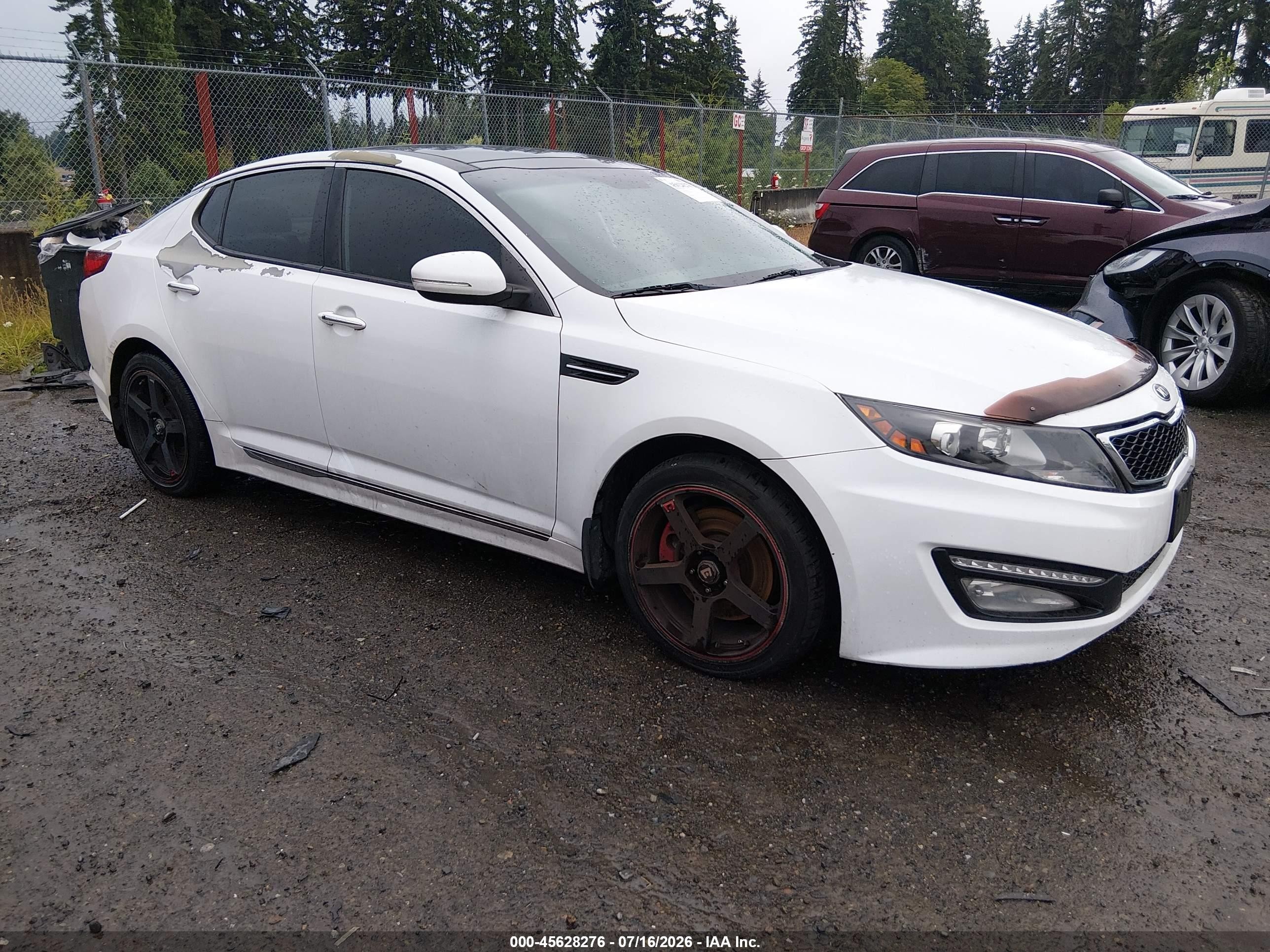 2013 Kia Optima SX, VIN 5XXGR4A60DG234092 — Rear end