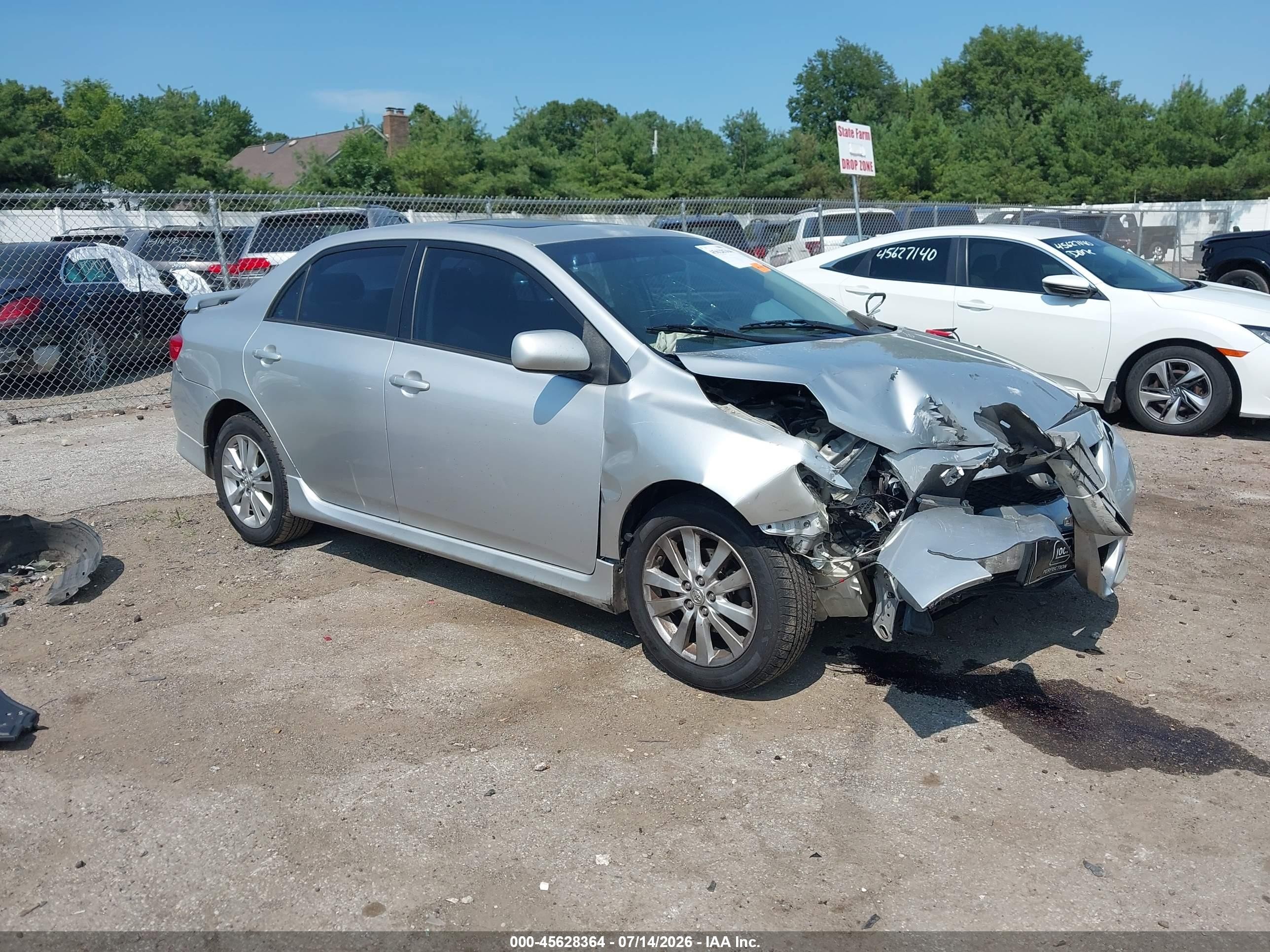 2009 Toyota Corolla LE, VIN 1NXBU40E29Z092875 — Front end