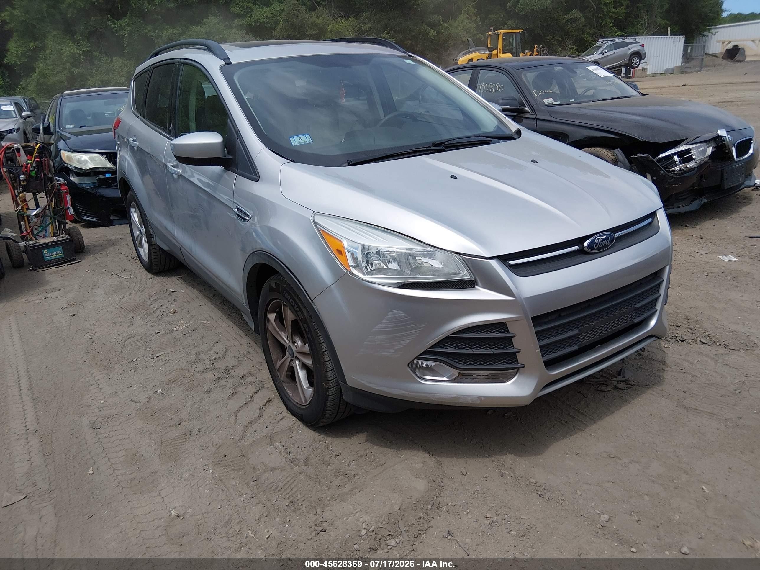 2015 Ford Escape SE, VIN 1FMCU9GX8FUA01774 — Rear end