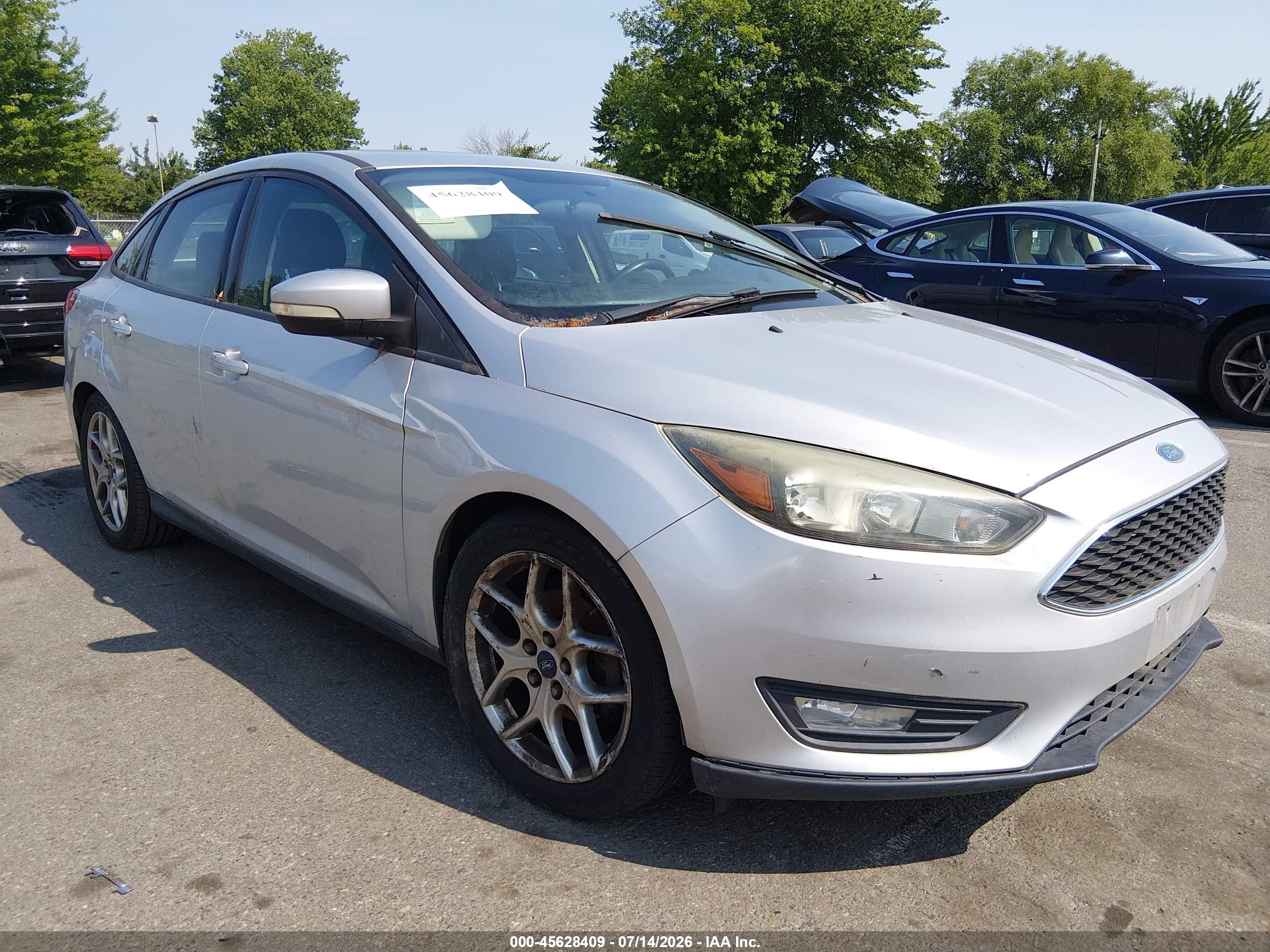 2015 Ford Focus SE, VIN 1FADP3F24FL267209 — Normal wear