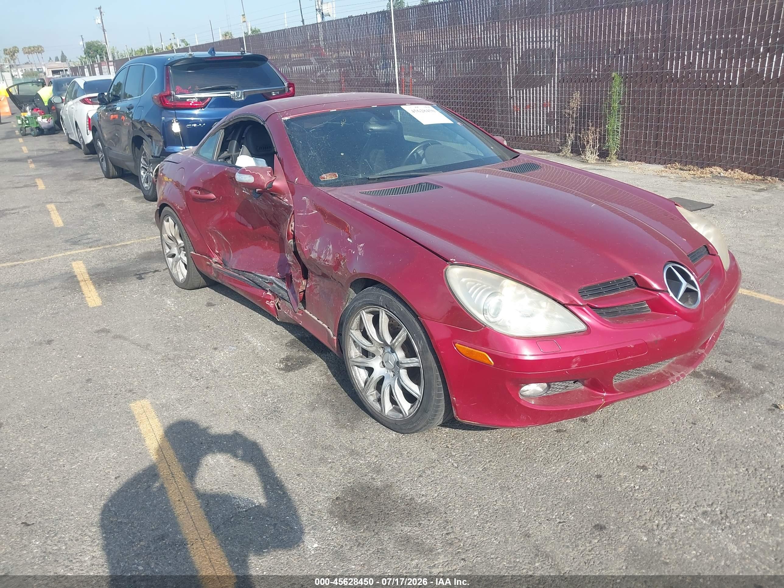 2005 Mercedes-Benz SLK 230/320, VIN WDBWK56F35F048964 — Бок
