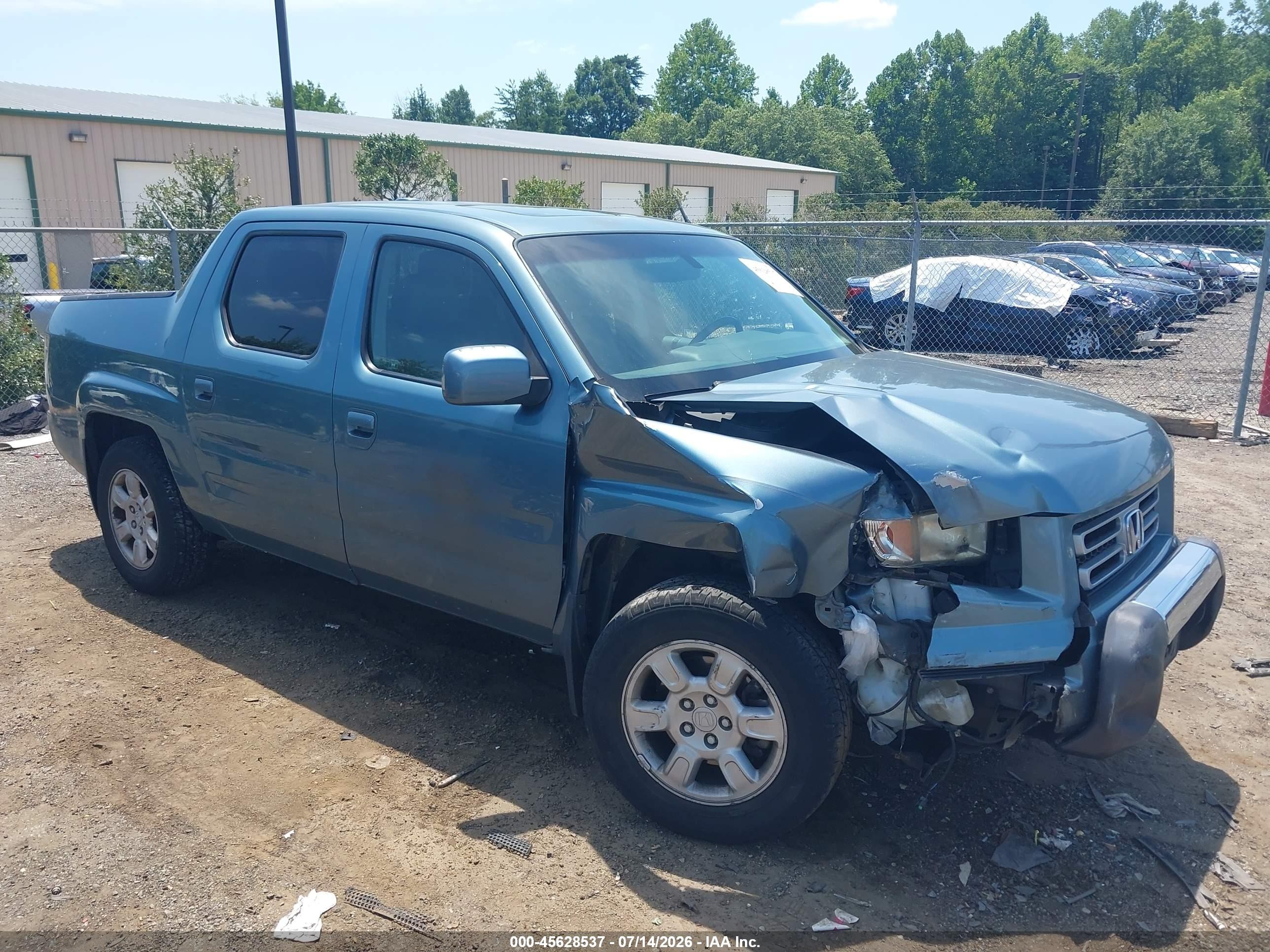 2006 Honda Ridgeline RTL, VIN 2HJYK16506H516204 — Front end