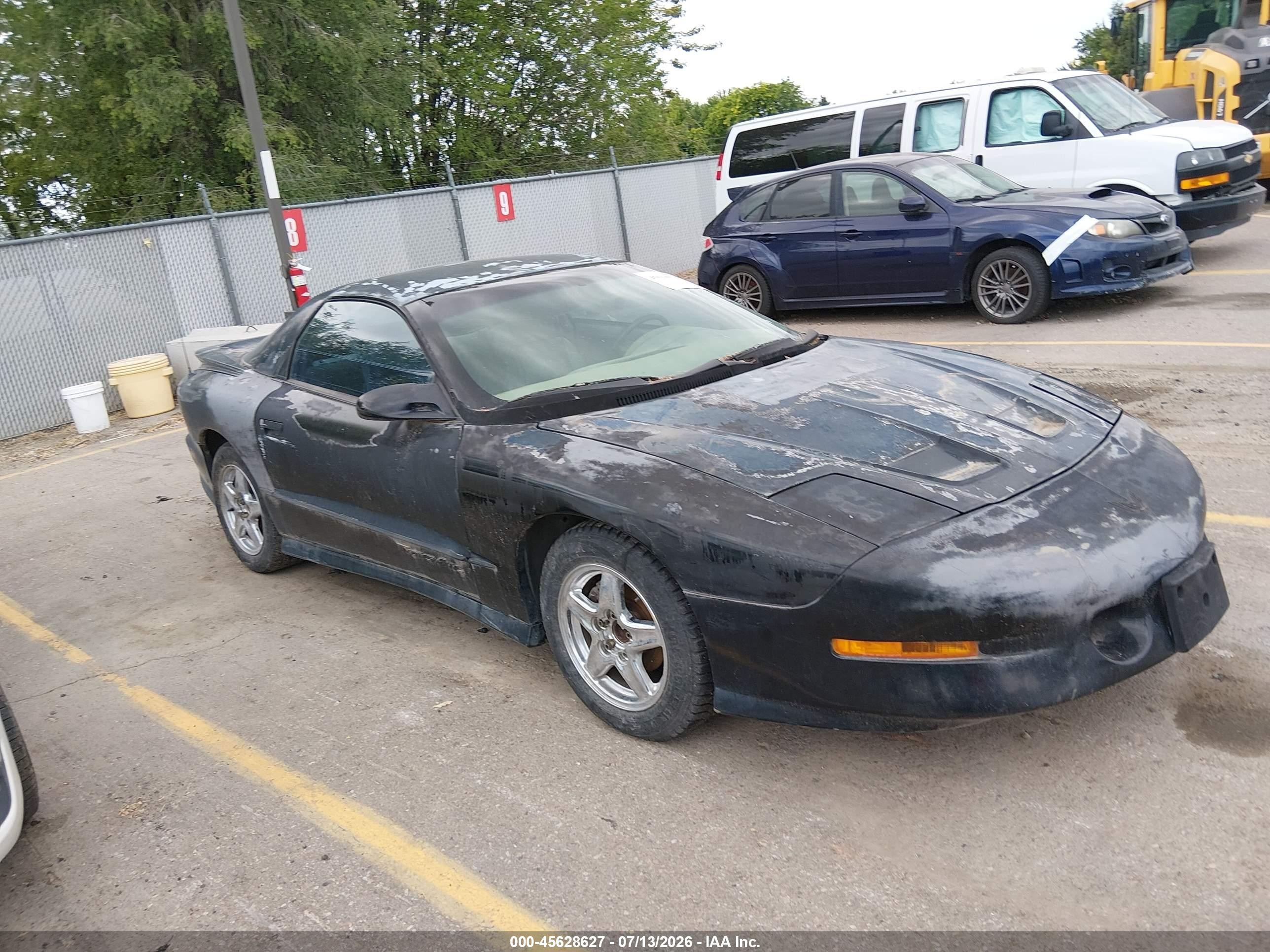 1994 Pontiac Firebird Formula, VIN 2G2FV22P2R2246288 — Normal wear