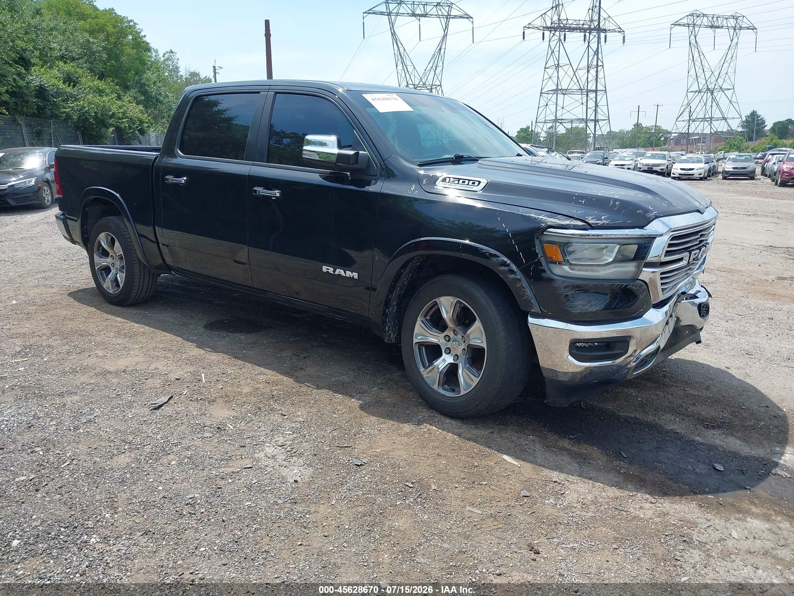 2022 Ram 1500 Laramie, VIN 1C6SRFJT6NN140369 — Front end