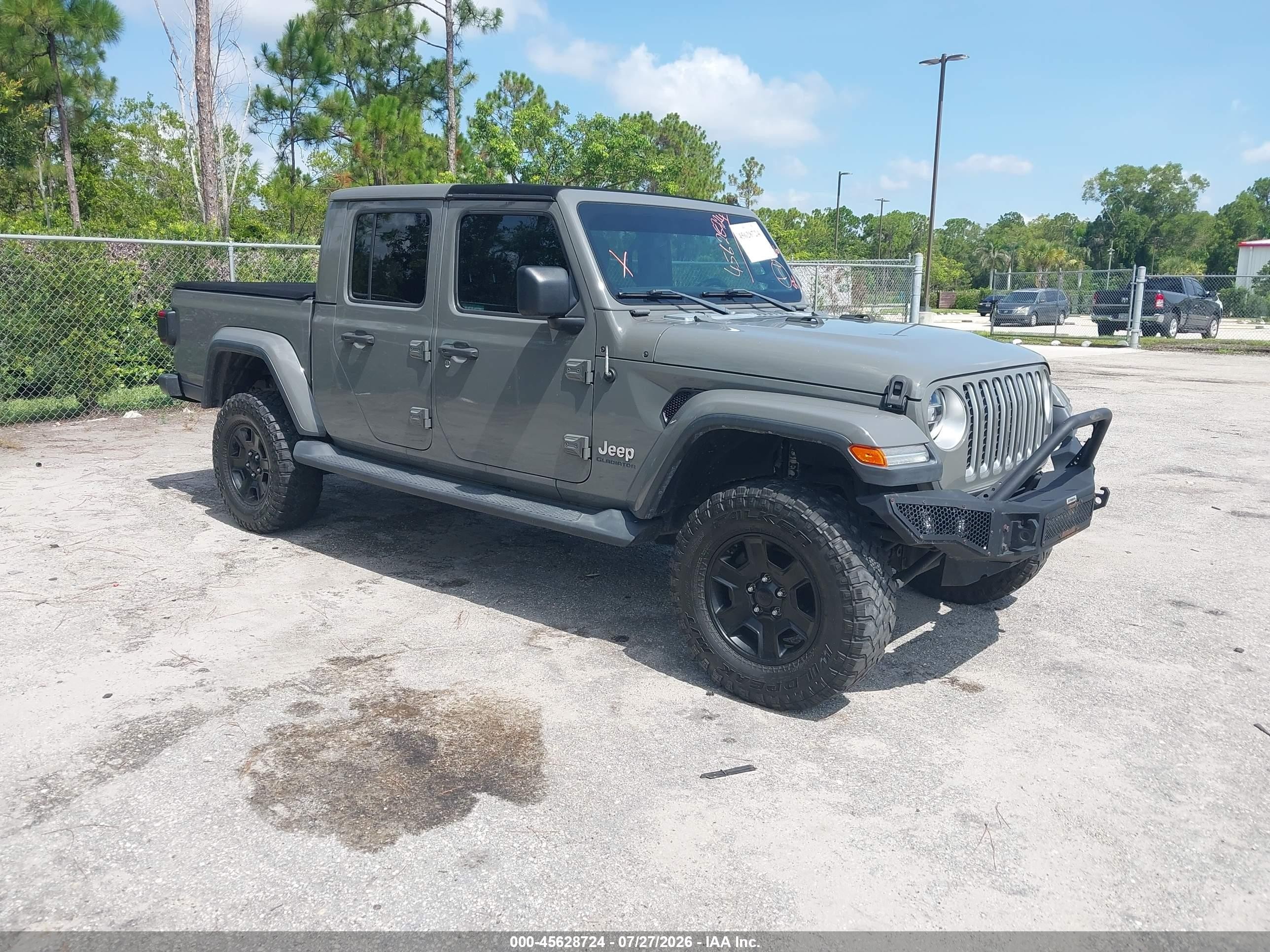 2021 Jeep Gladiator Overland, VIN 1C6HJTFG7ML507575 — Side