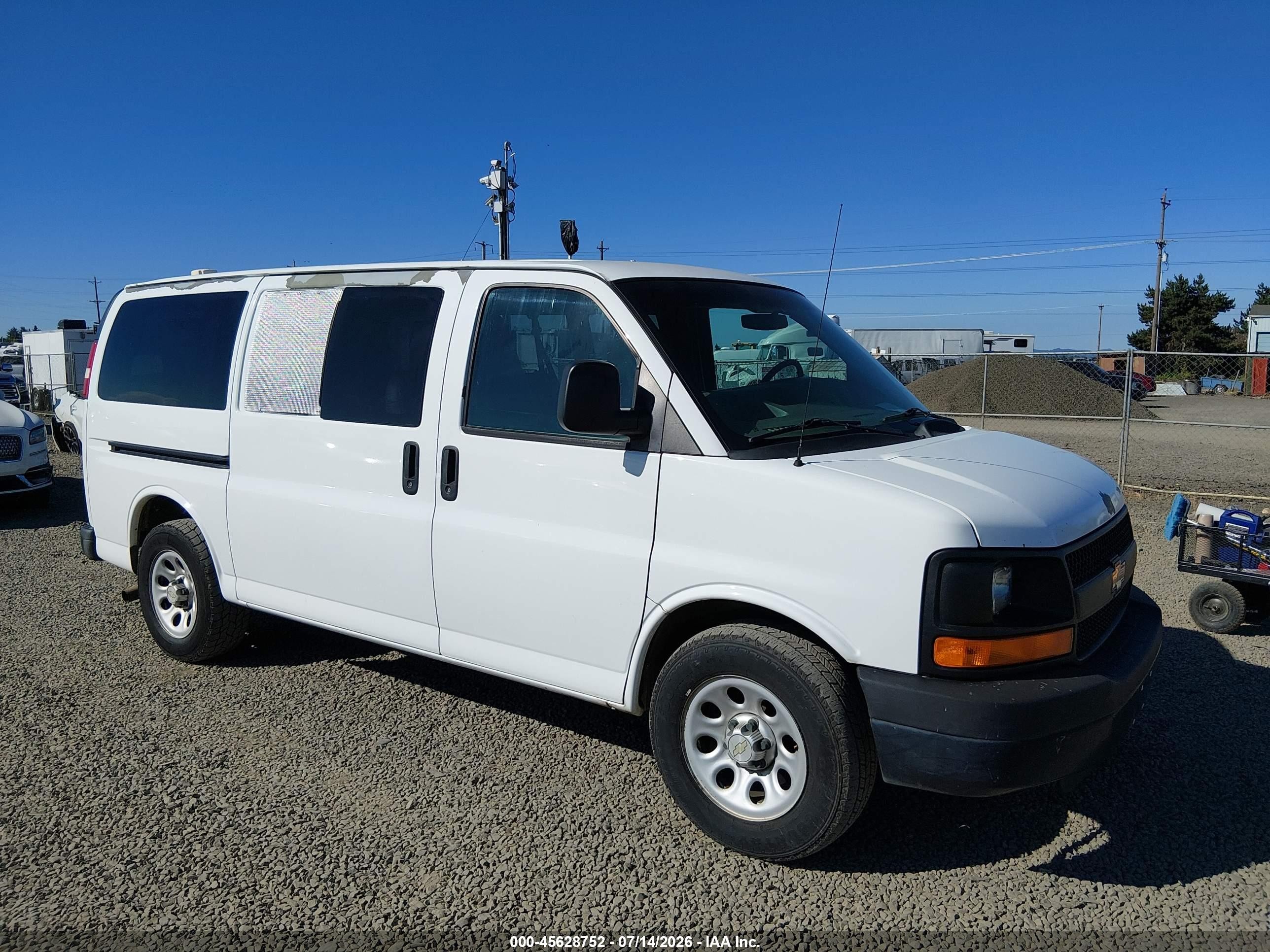 2011 Chevrolet Express 1500, VIN 1GNSHBF49B1114705 — Normal wear