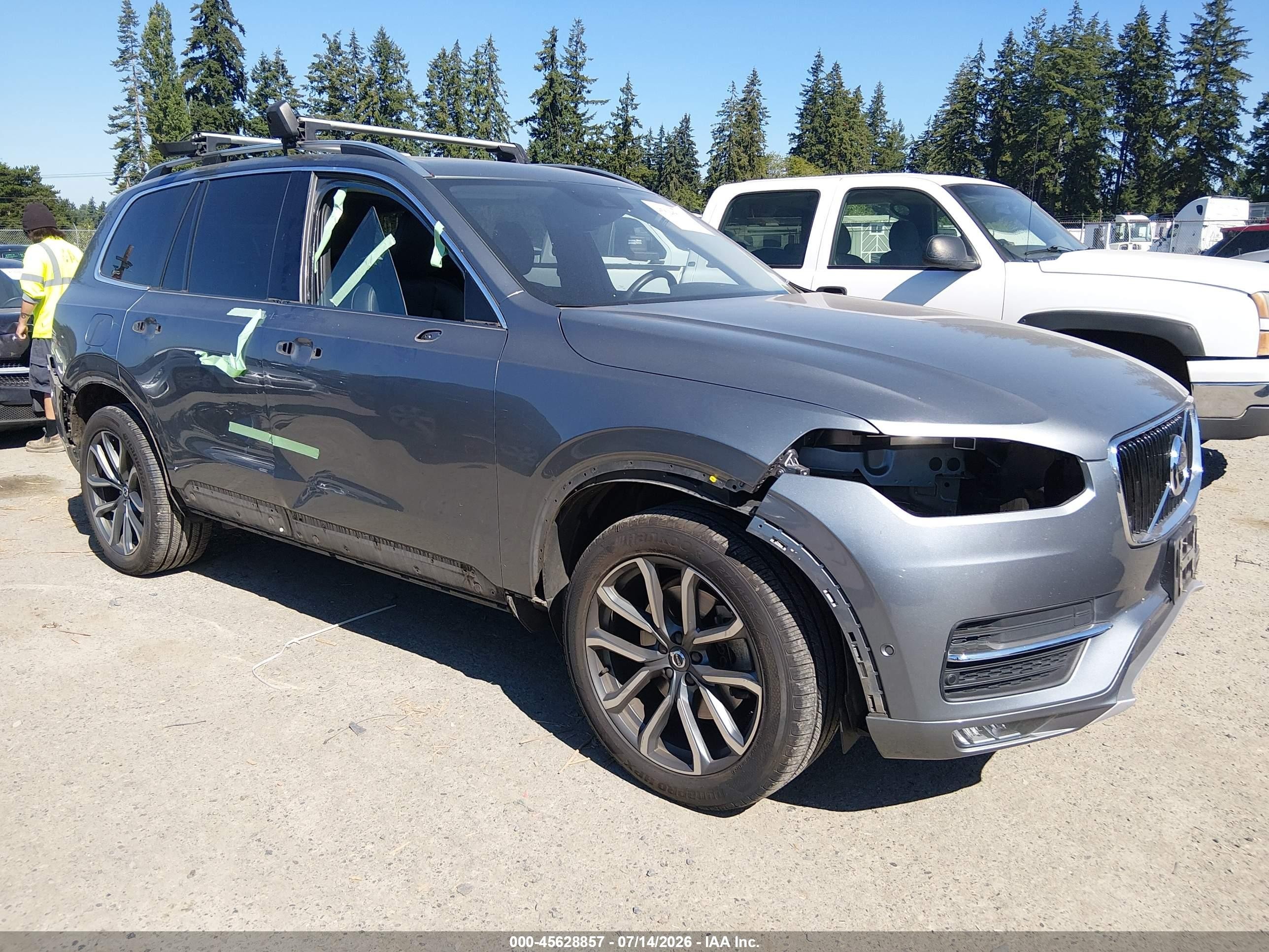 2017 Volvo XC90 Momentum, VIN YV4A22PK4H1112319 — По всему кузову