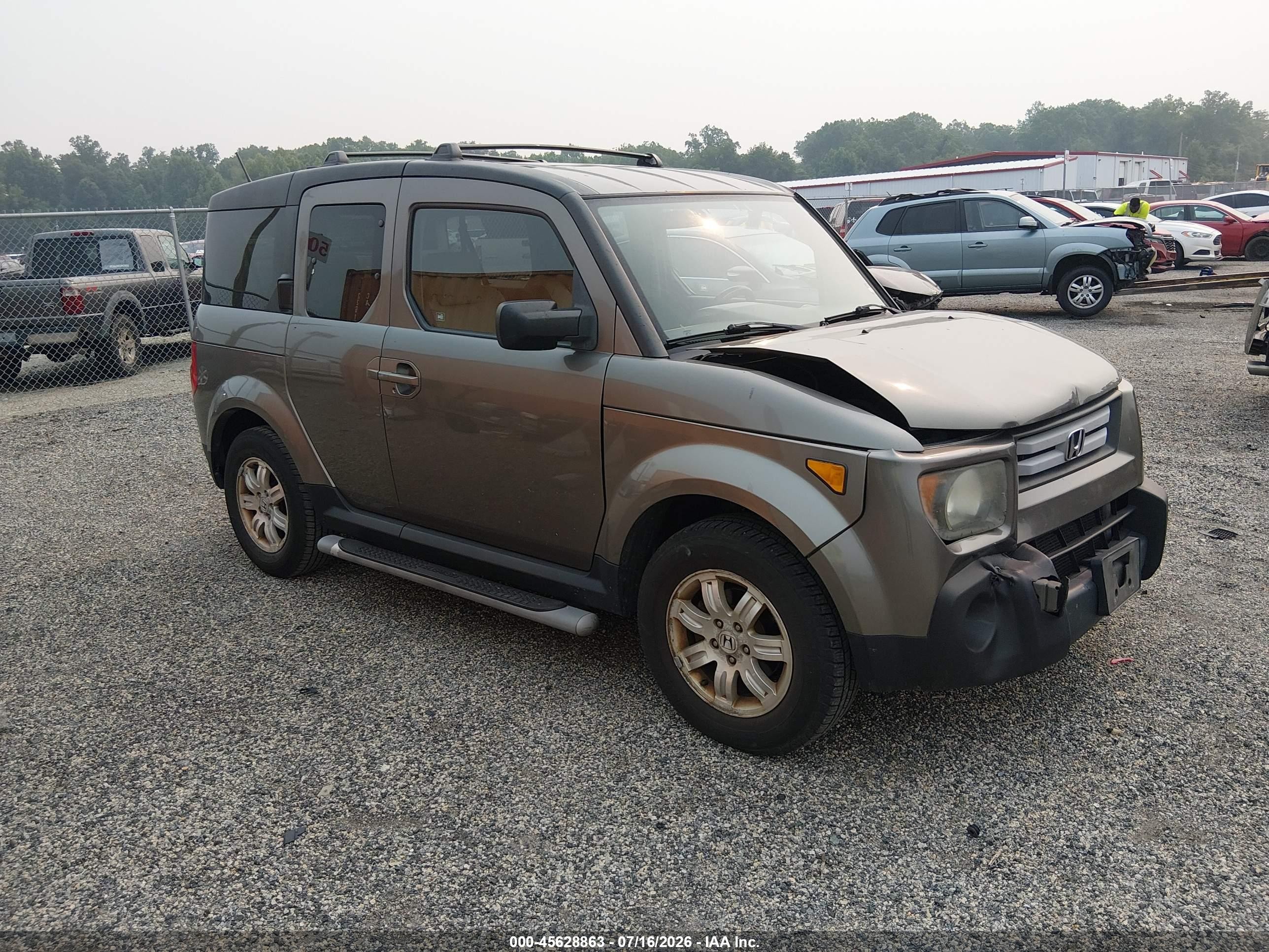 2008 Honda Element EX, VIN 5J6YH28728L015600 — Front end