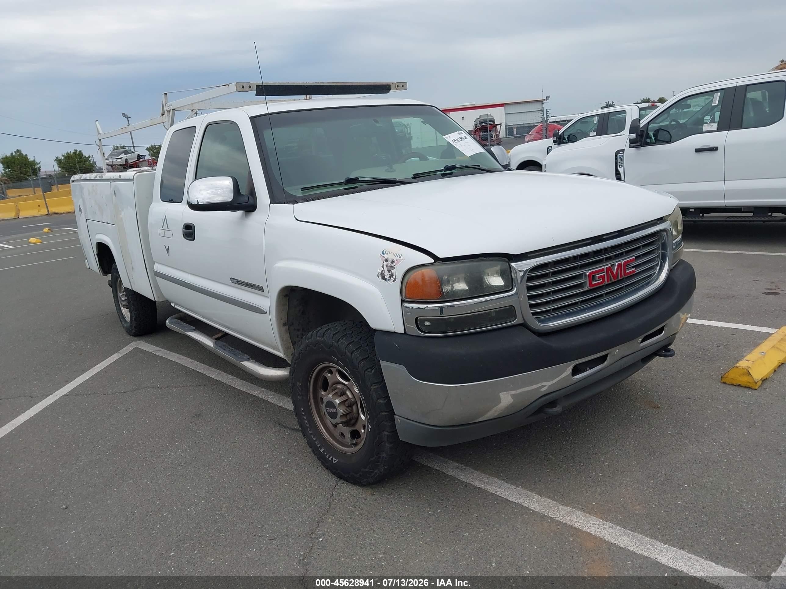 2002 GMC Sierra 2500HD SLE, VIN 1GTHK29U62E240559 — Not stated