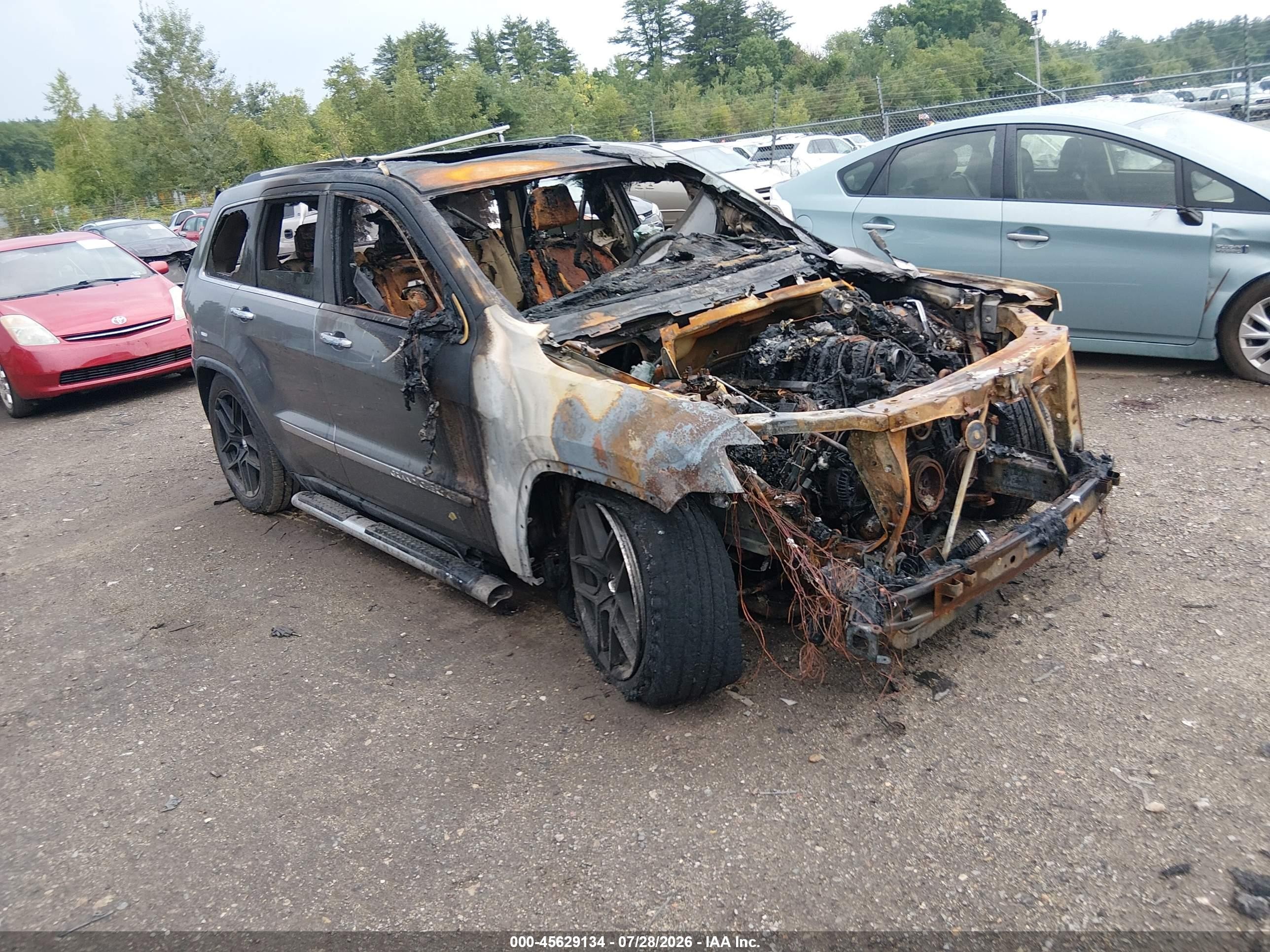2013 Jeep Grand Cherokee Overland, VIN 1C4RJFCT0DC651758 — Burn