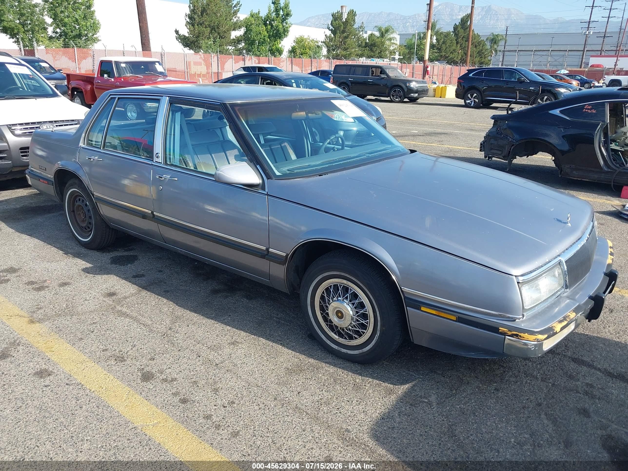 1990 Buick LeSabre, VIN 1G4HR54CXLH450332 — Normal wear