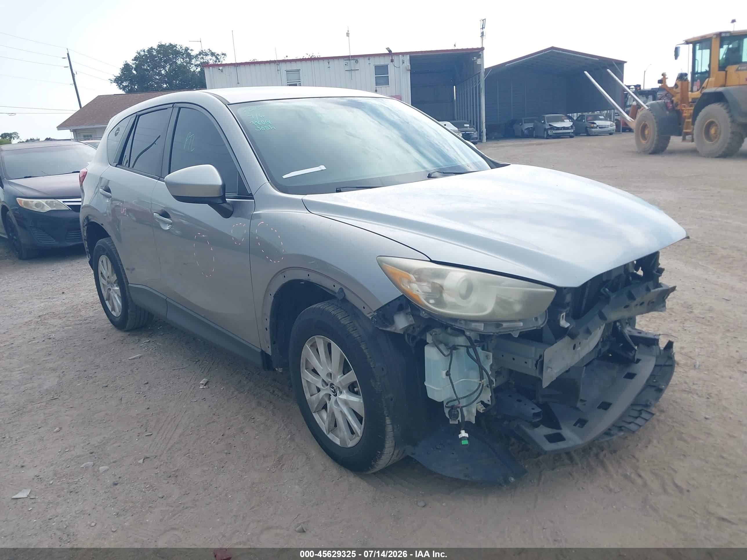 2013 Mazda CX-5 Touring, VIN JM3KE2CE6D0152195 — Front end